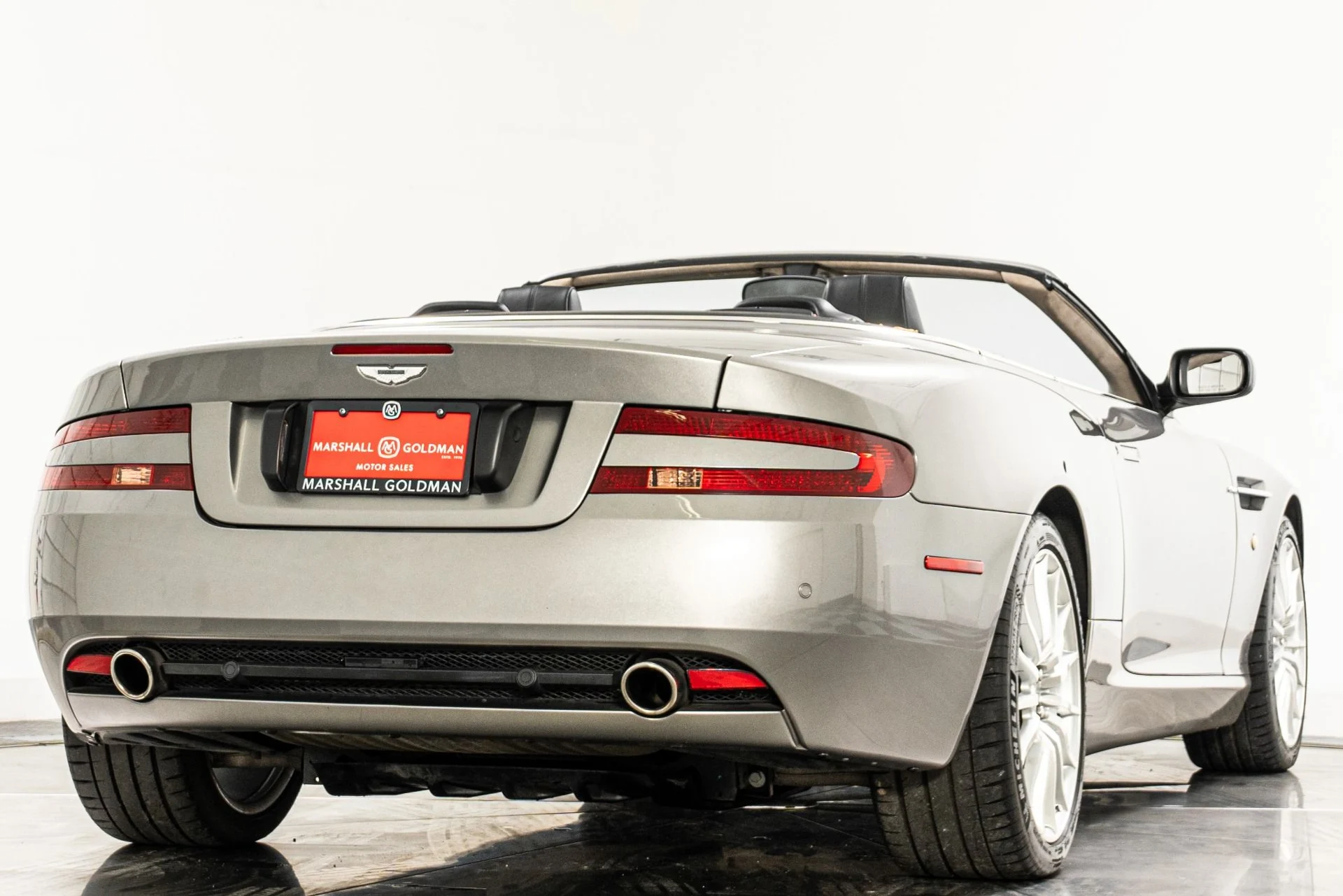 mph008_777149906_Used_2008_Aston_Martin_DB_9_Volante_1787088530_74cfe3ca44