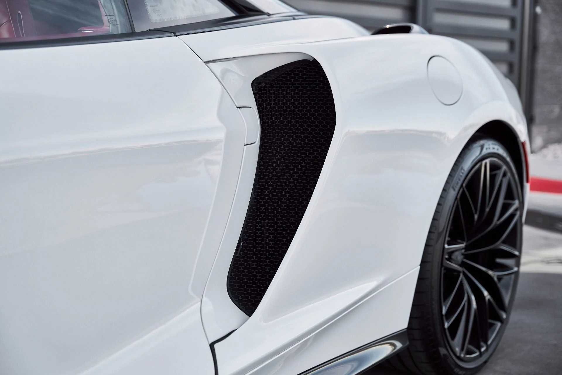 mph008_78274831_Used_2025_Mc_Laren_GTS_1769482100_7606650a8c