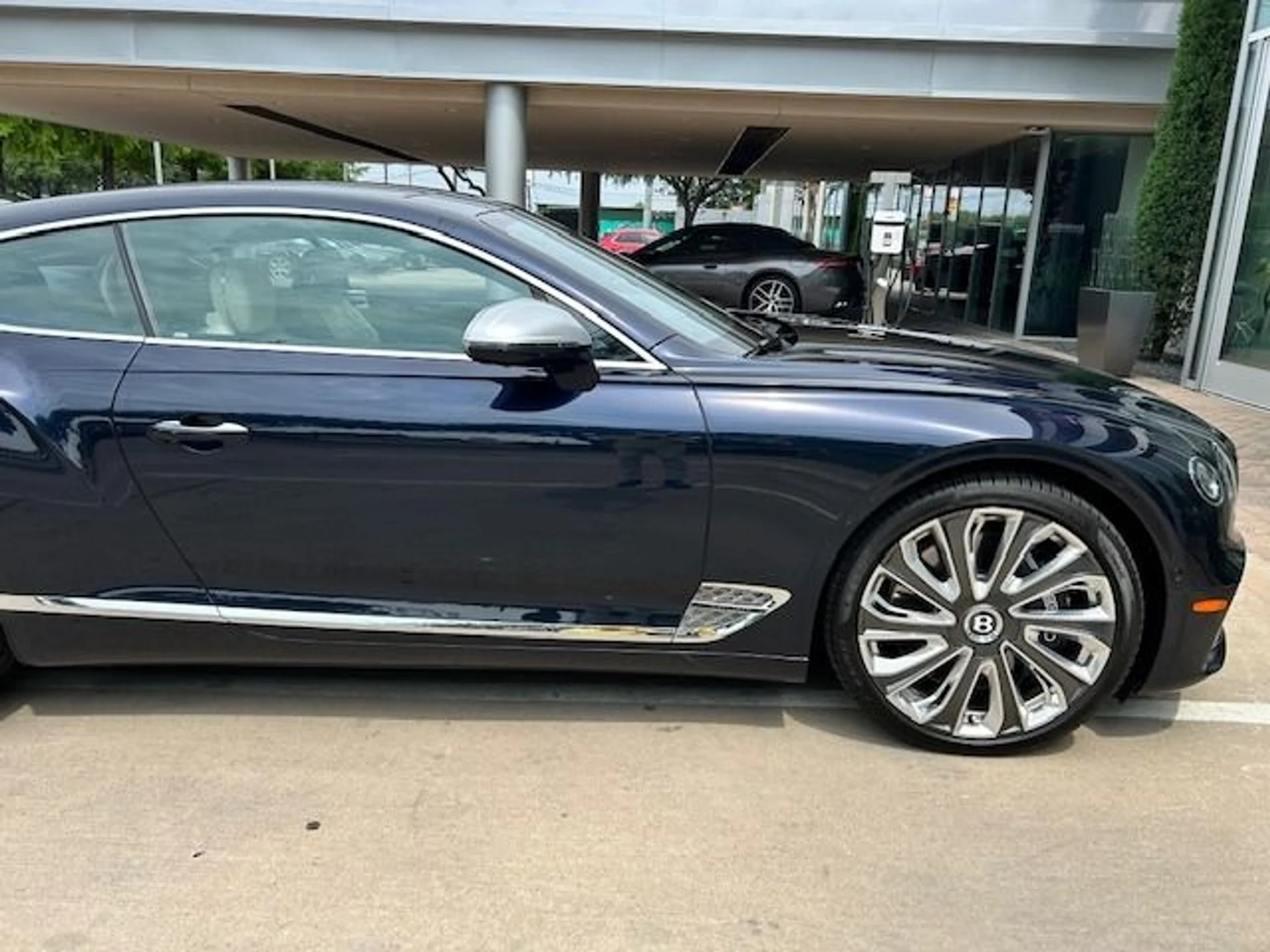 mph008_791759940_Used_2021_Bentley_Continental_GT_V8_1768263405_22166b3168