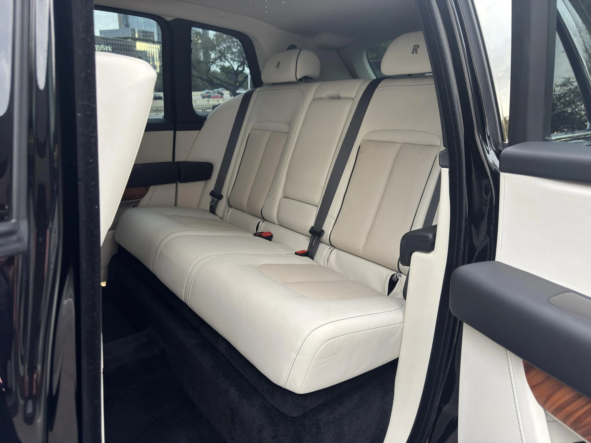 mph008_791779033_477619797_692b1ab8f44dd225a9c41b6c_7e77cebf08