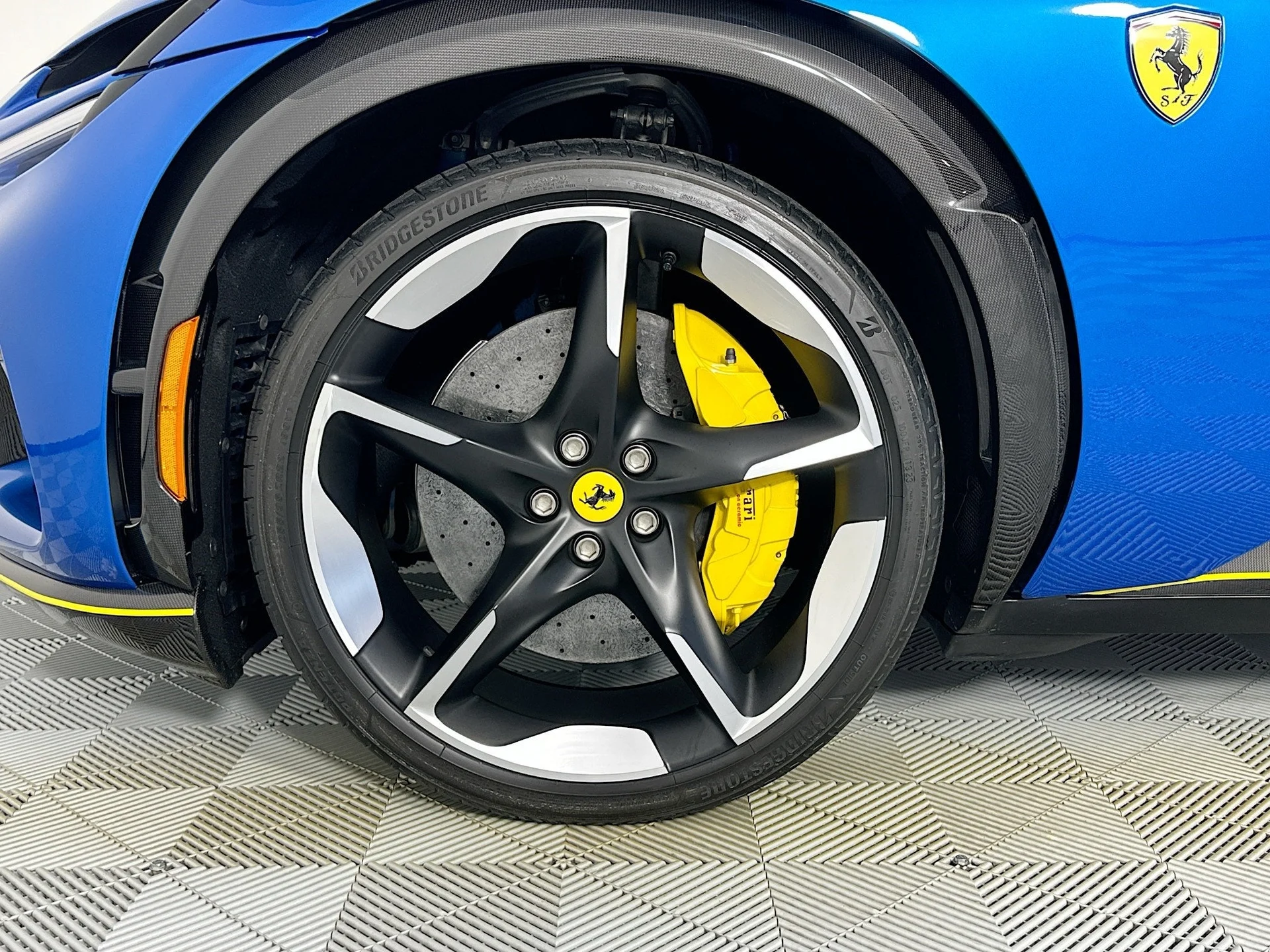 mph008_797971942_9_e3ea57f63a