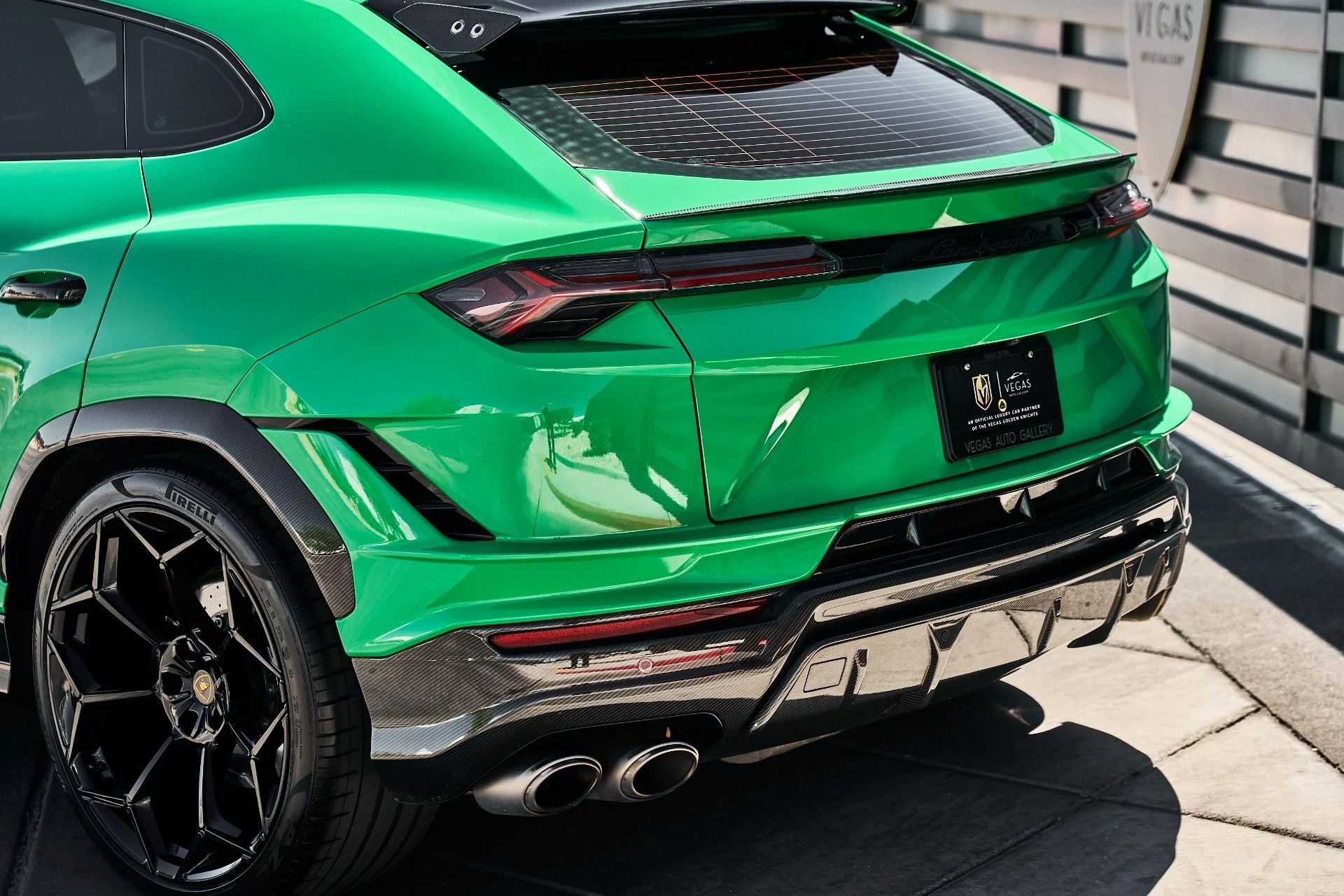 mph008_79902898_Used_2023_Lamborghini_Urus_Performante_1788571097_4c313a448b