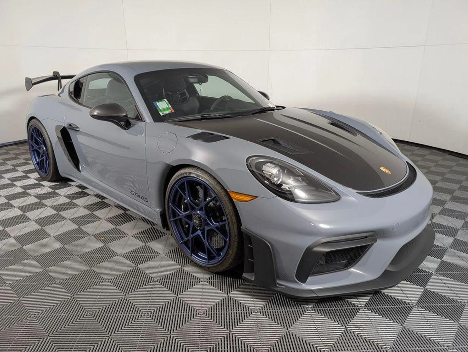 mph008_79993206_RS_Yh1wf_Dyh4_Jcbcv_N_i_O_Tf_L0_Cpc_502c86ad0d