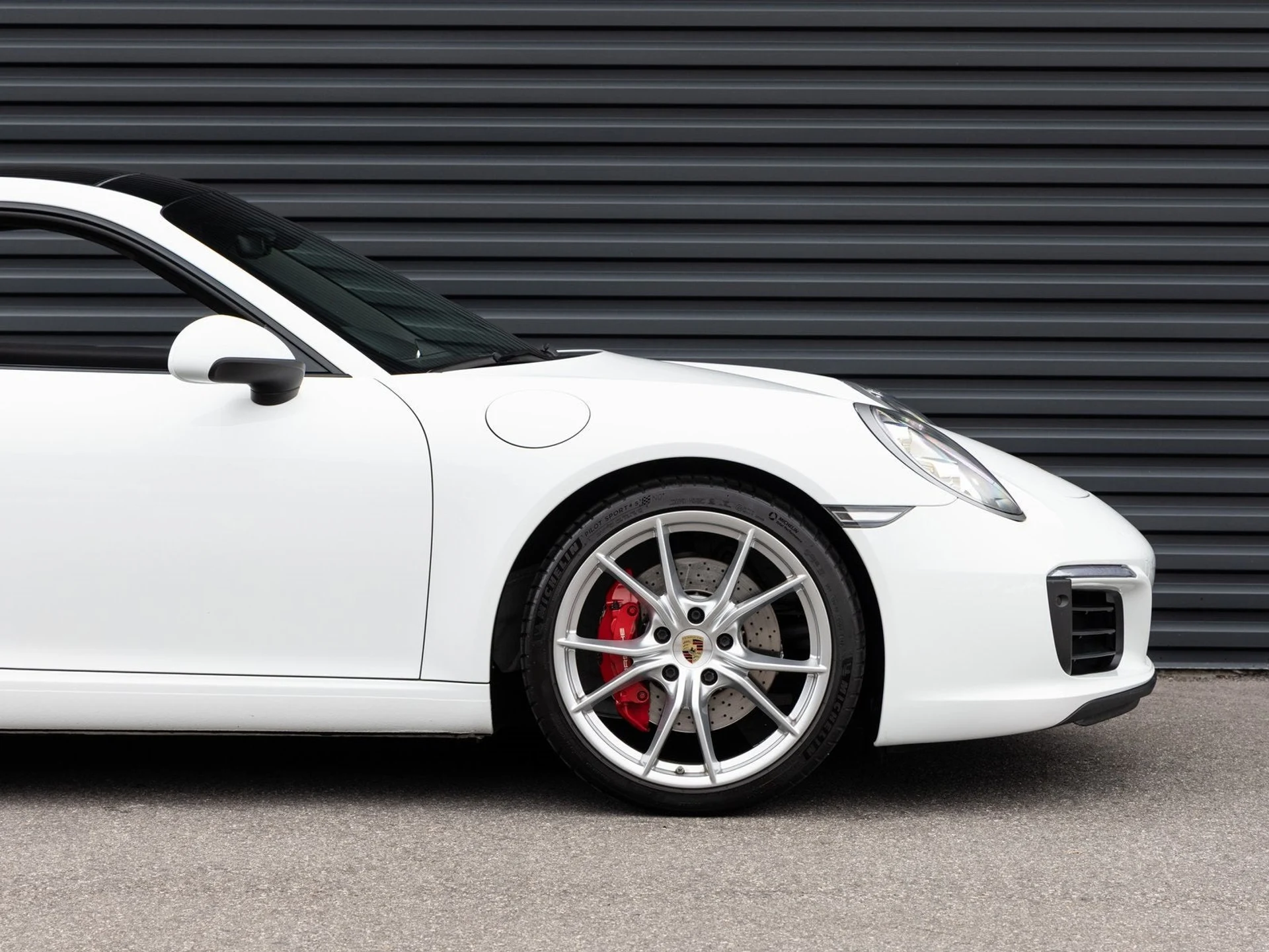 mph008_811659942_9_9383a86145