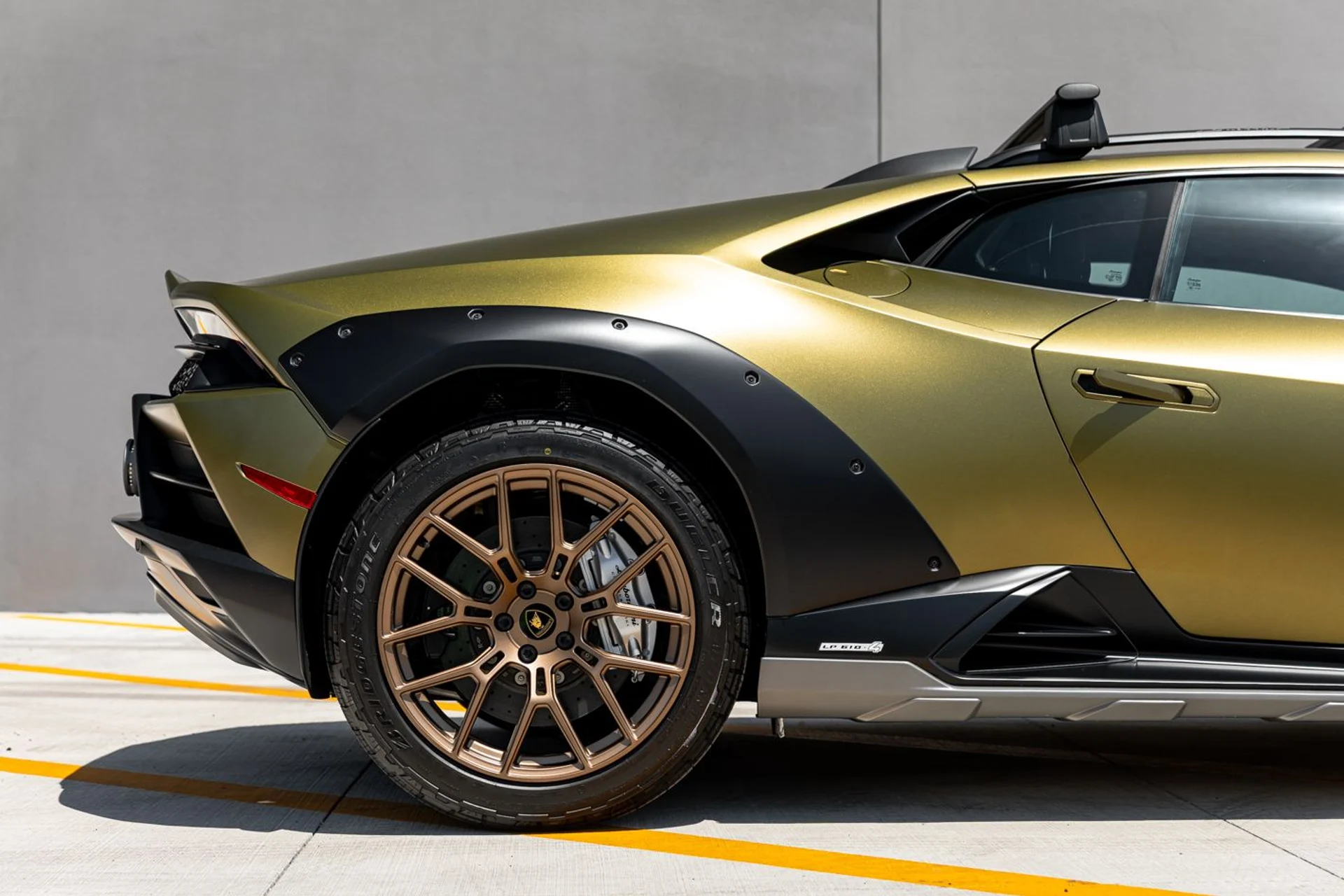 mph008_812077659_Used_2024_Lamborghini_Huracan_Sterrato_6a67f1b9f2