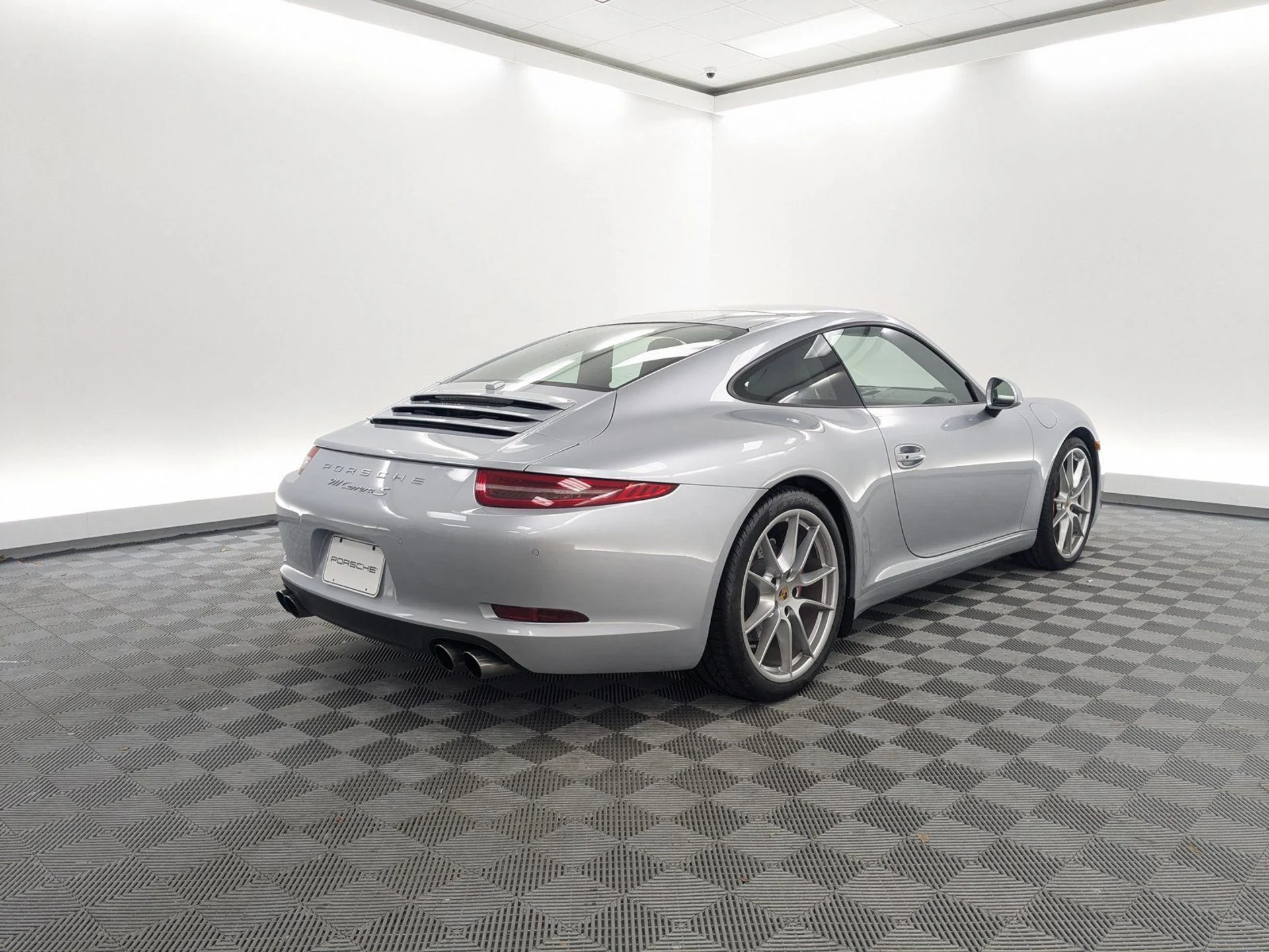 mph008_81459495_22b96cd562e40bb62757176a3db834dax_d2fa528581