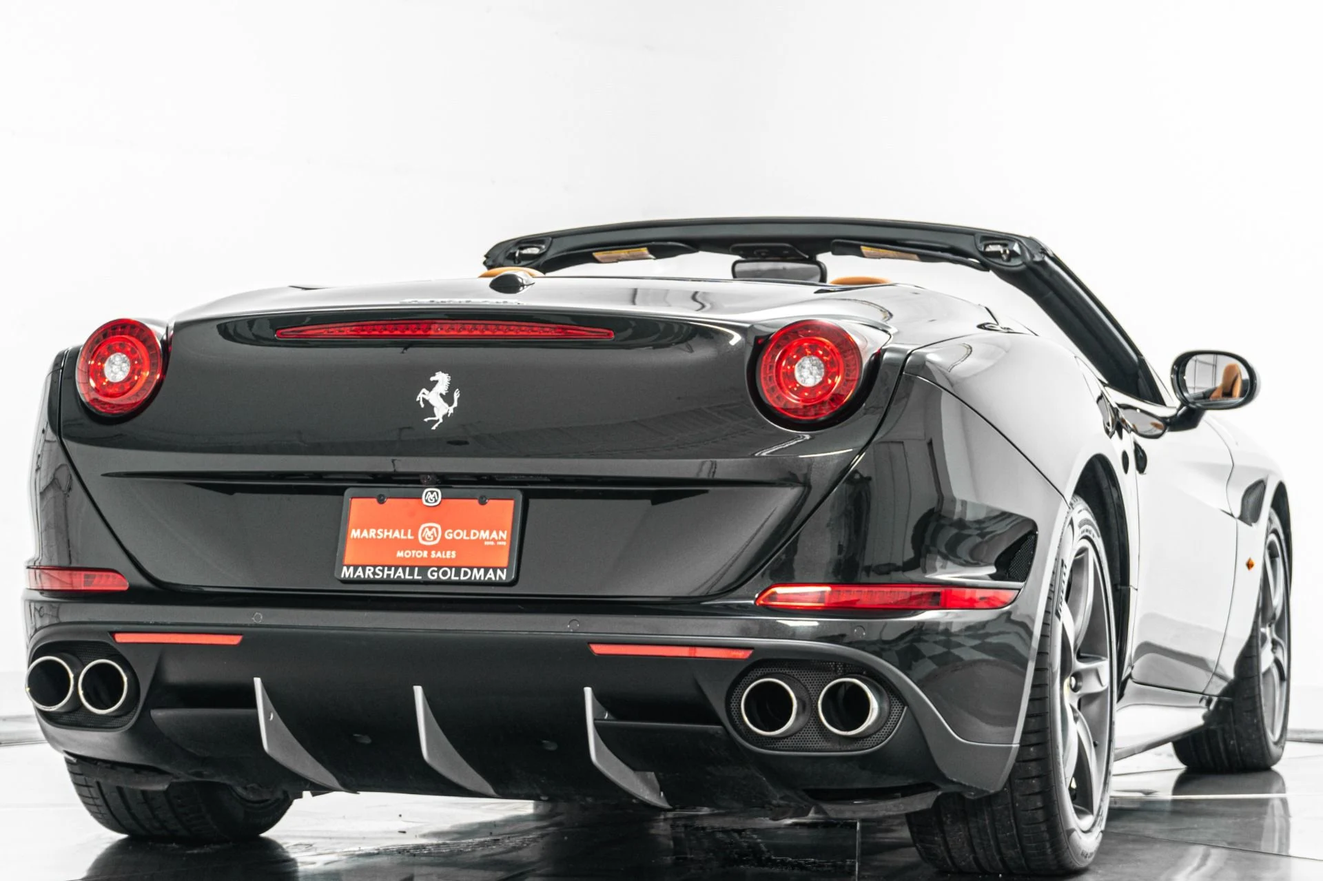 mph008_822017507_Used_2015_Ferrari_California_Full_Power_and_Heated_Seats_Twin_Turbo_V8_1776271137_24fd85bb6c