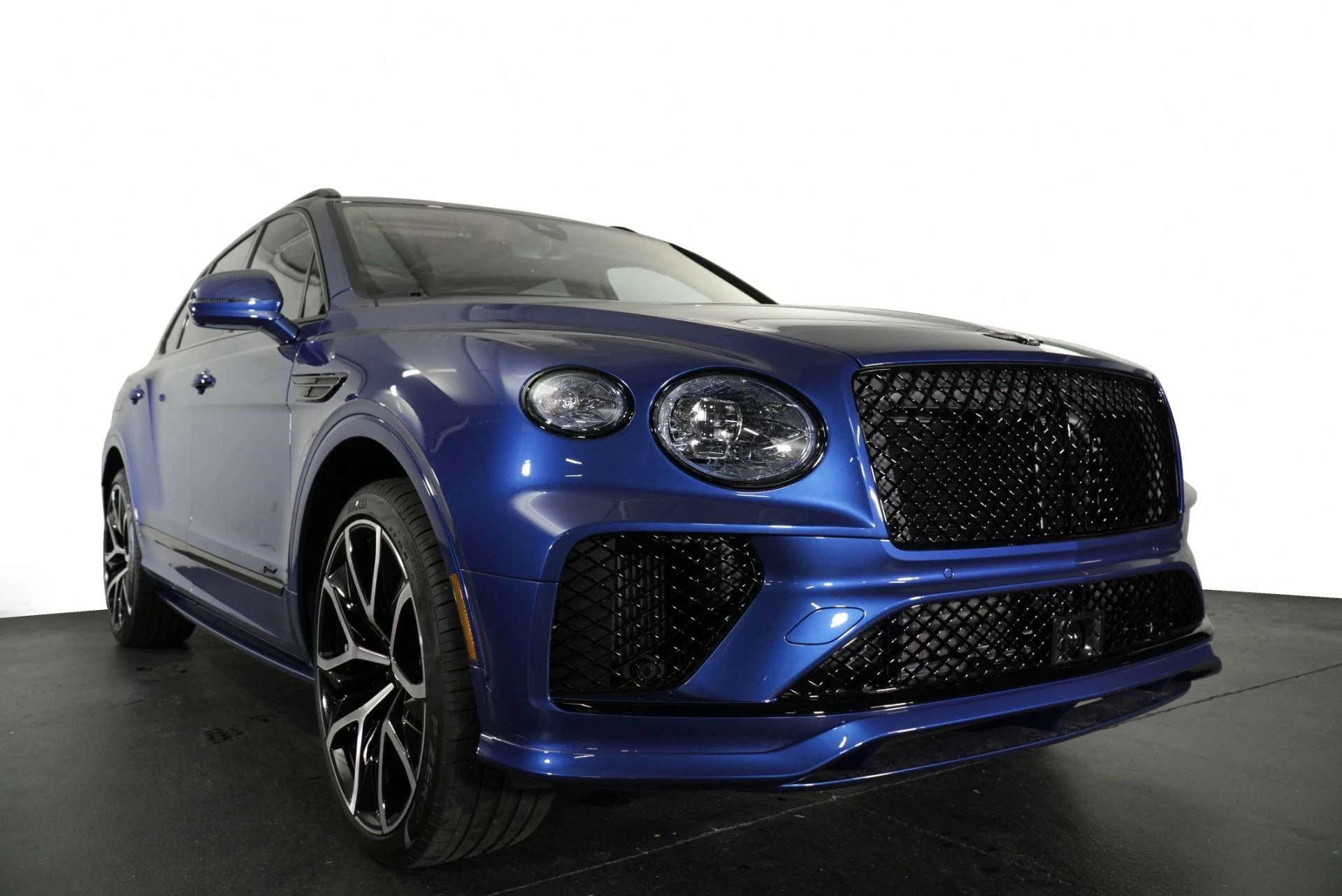 mph008_822619027_New_2026_Bentley_Bentayga_Speed_1771893076_47e6c0bbd9