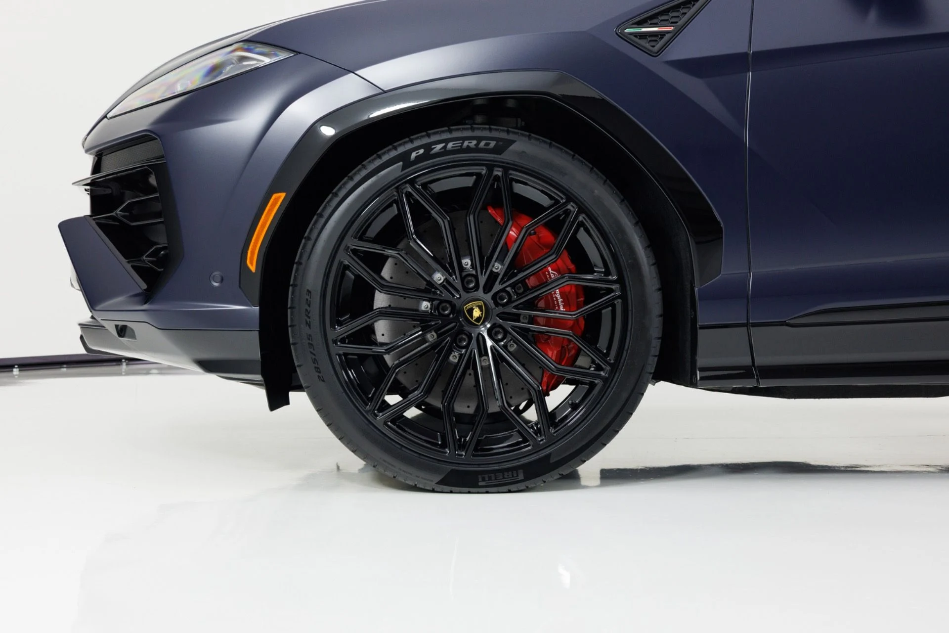 mph008_827986394_Used_2025_Lamborghini_Urus_SE_1779304698_c5910ee500