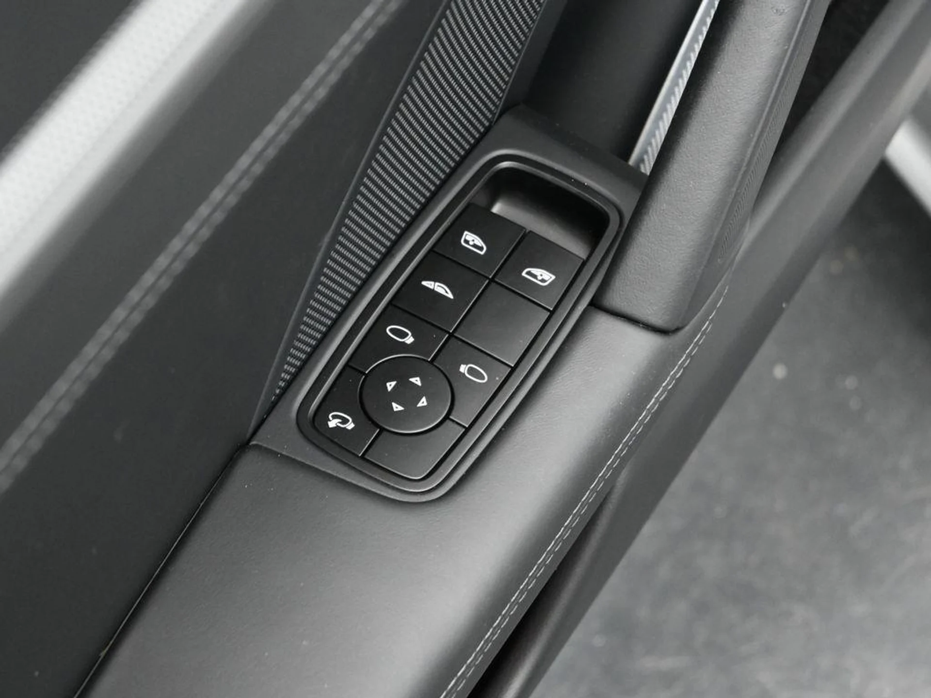 mph008_829393743_Kvc_W_Jap1_Bak_Qnc6q_OJ_Arx1sr_Dow_ec70faa925