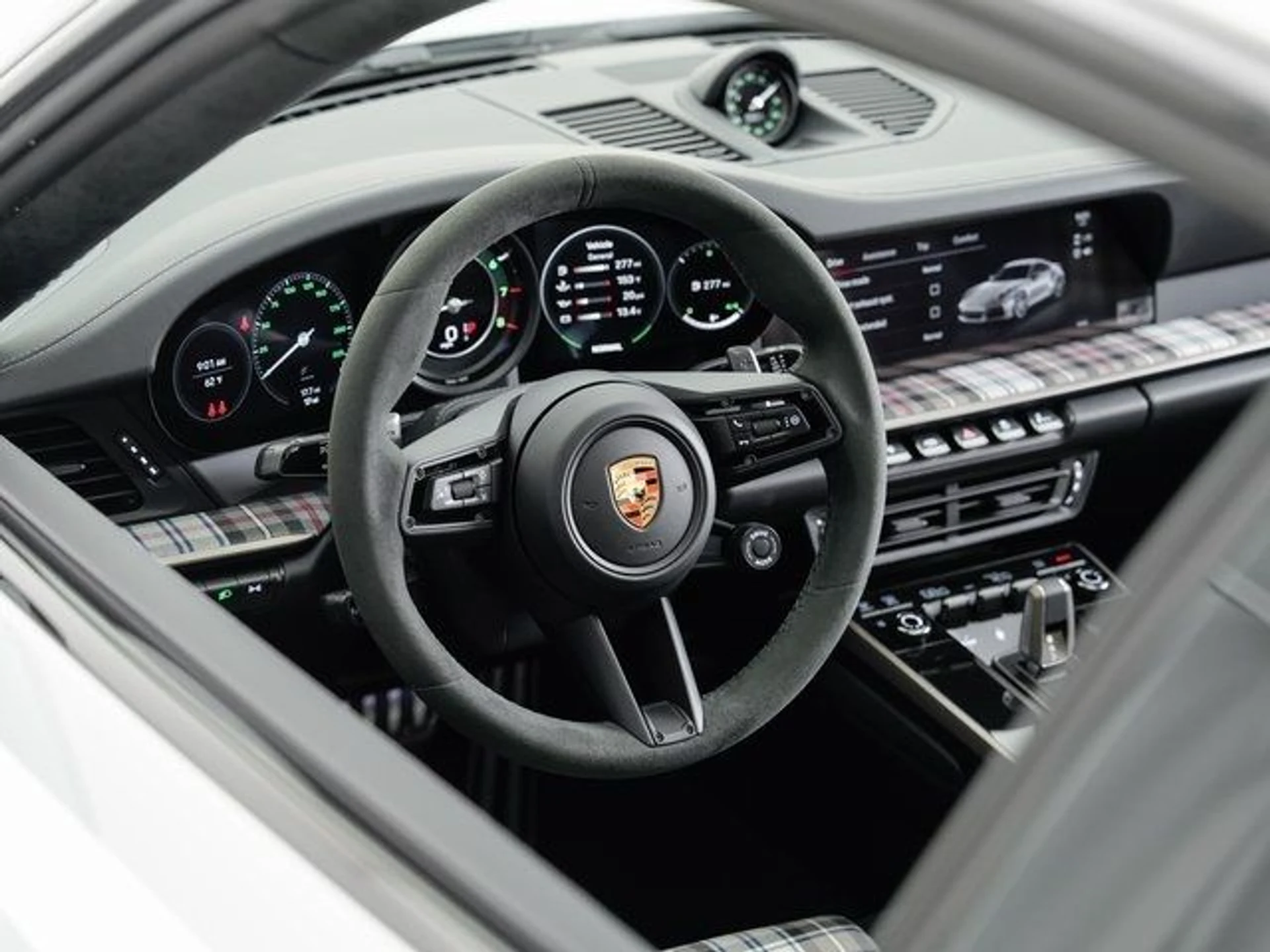 mph008_834009008_6396b2af4731a5ee87a0a666bfec8fc8_a141566d87