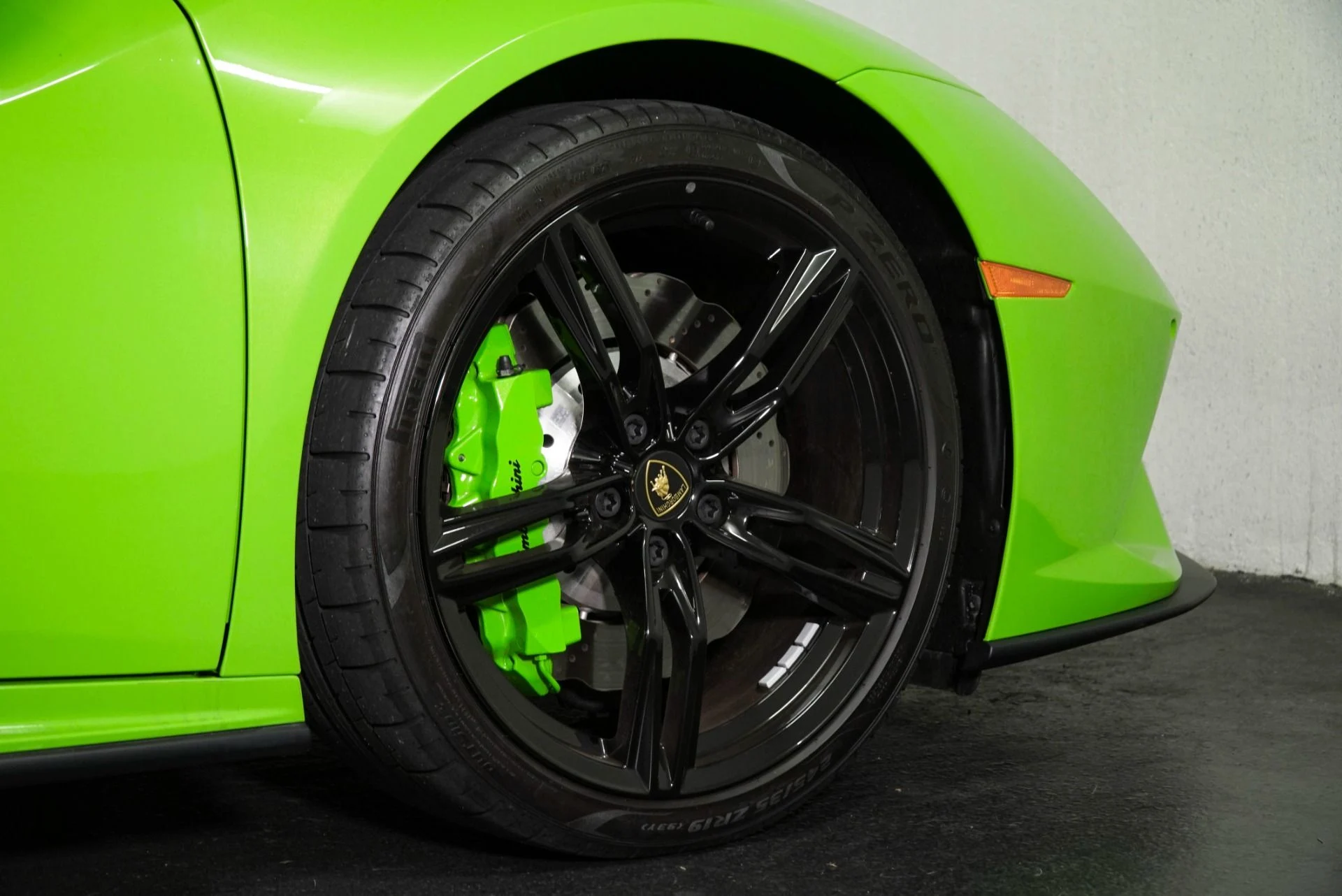 mph008_838855911_Used_2022_Lamborghini_Huracan_EVO_1774468302_31d372ed1a