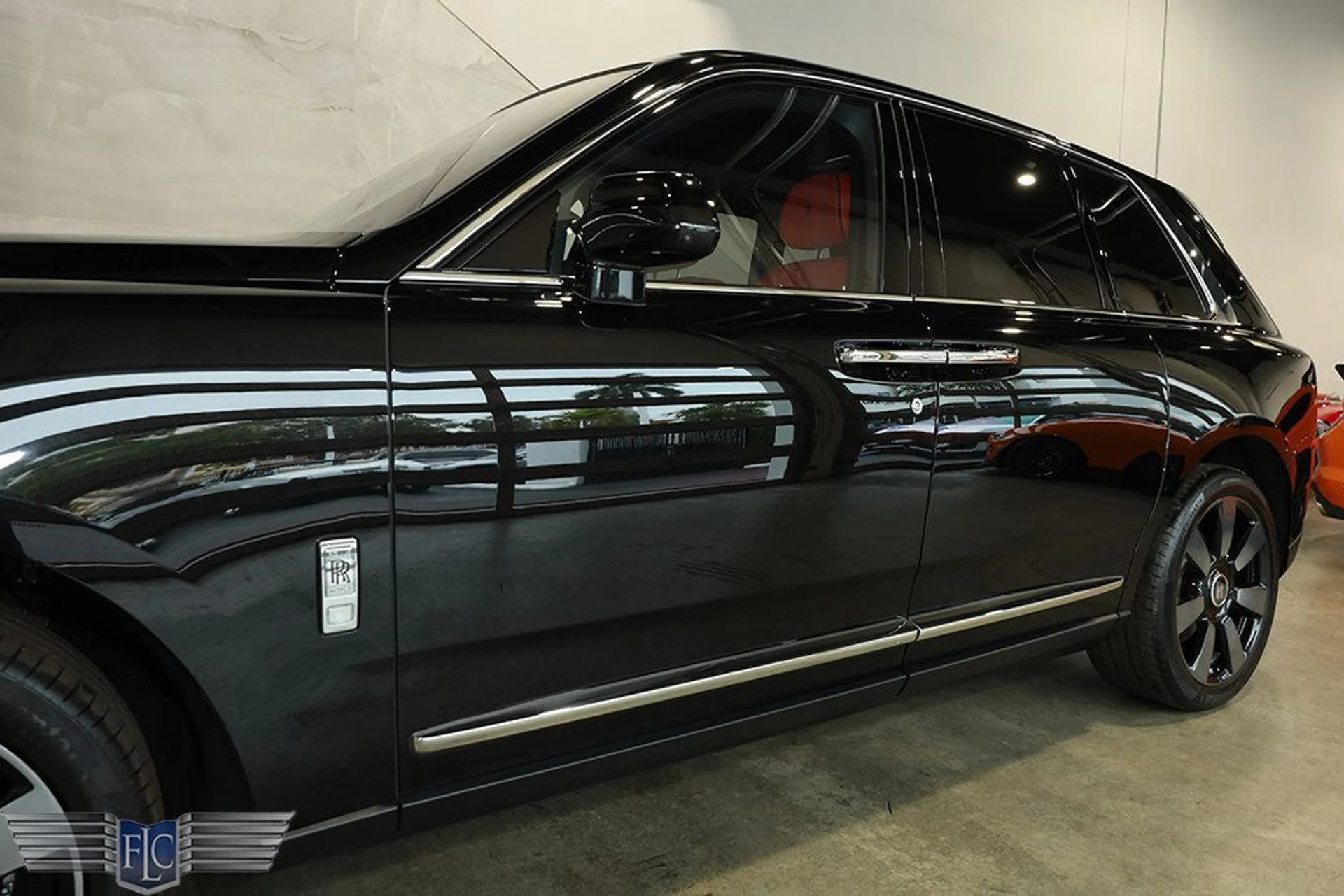 mph008_838989242_used_2024_rolls_royce_cullinan_sportutility_9689_22979404_9_1024_588dcadbd3