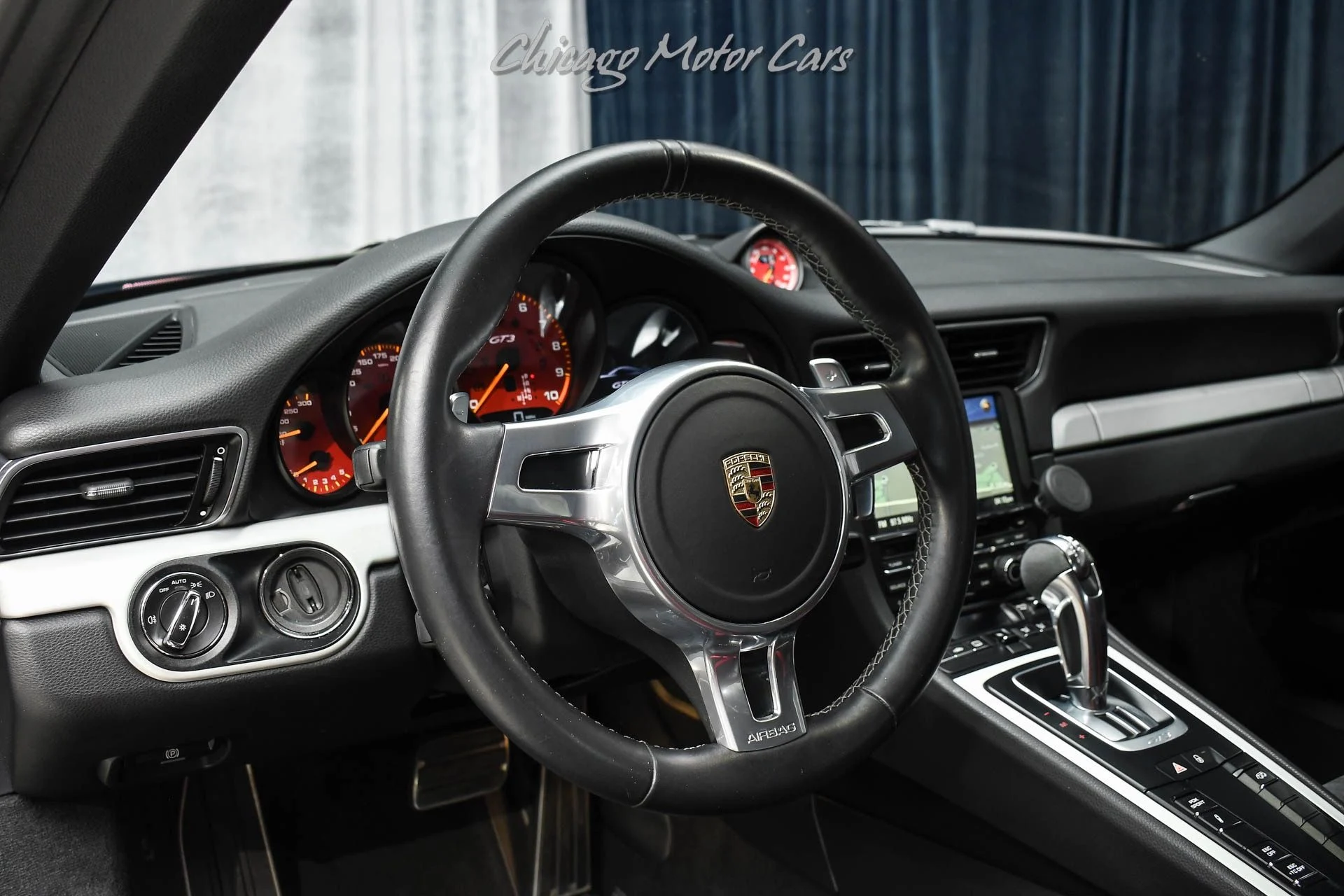 mph008_848119915_12180_p9_l_91420a01c5