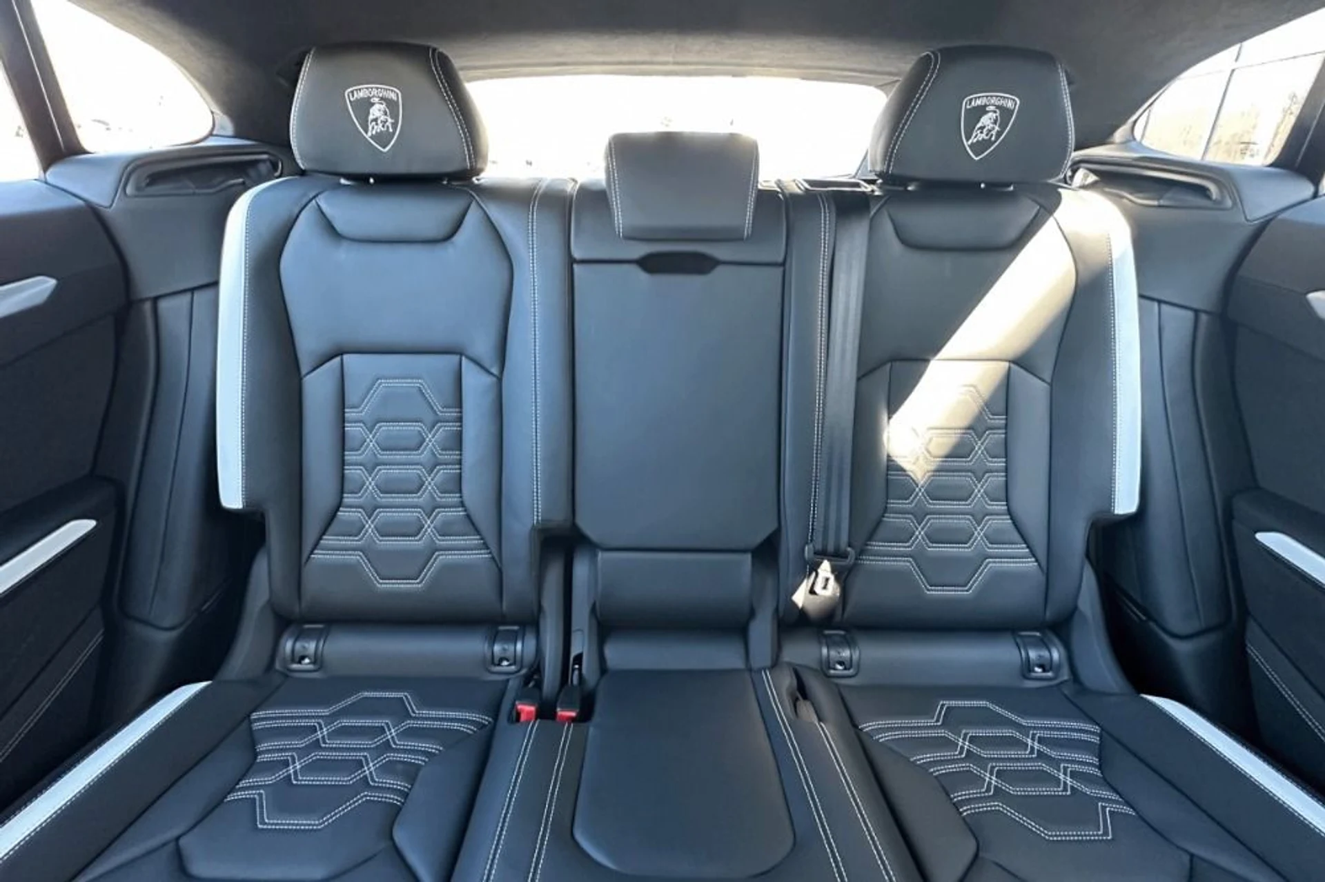 mph008_859874126_New_2026_Lamborghini_Urus_SE_1773931909_e7f975bb39