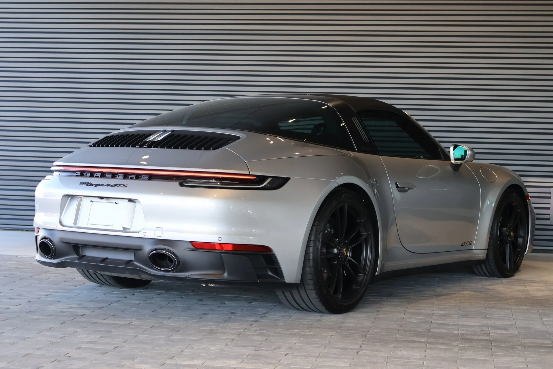 mph008_865171767_097f7b0b928fc341d821042b095dc422_53607b4263