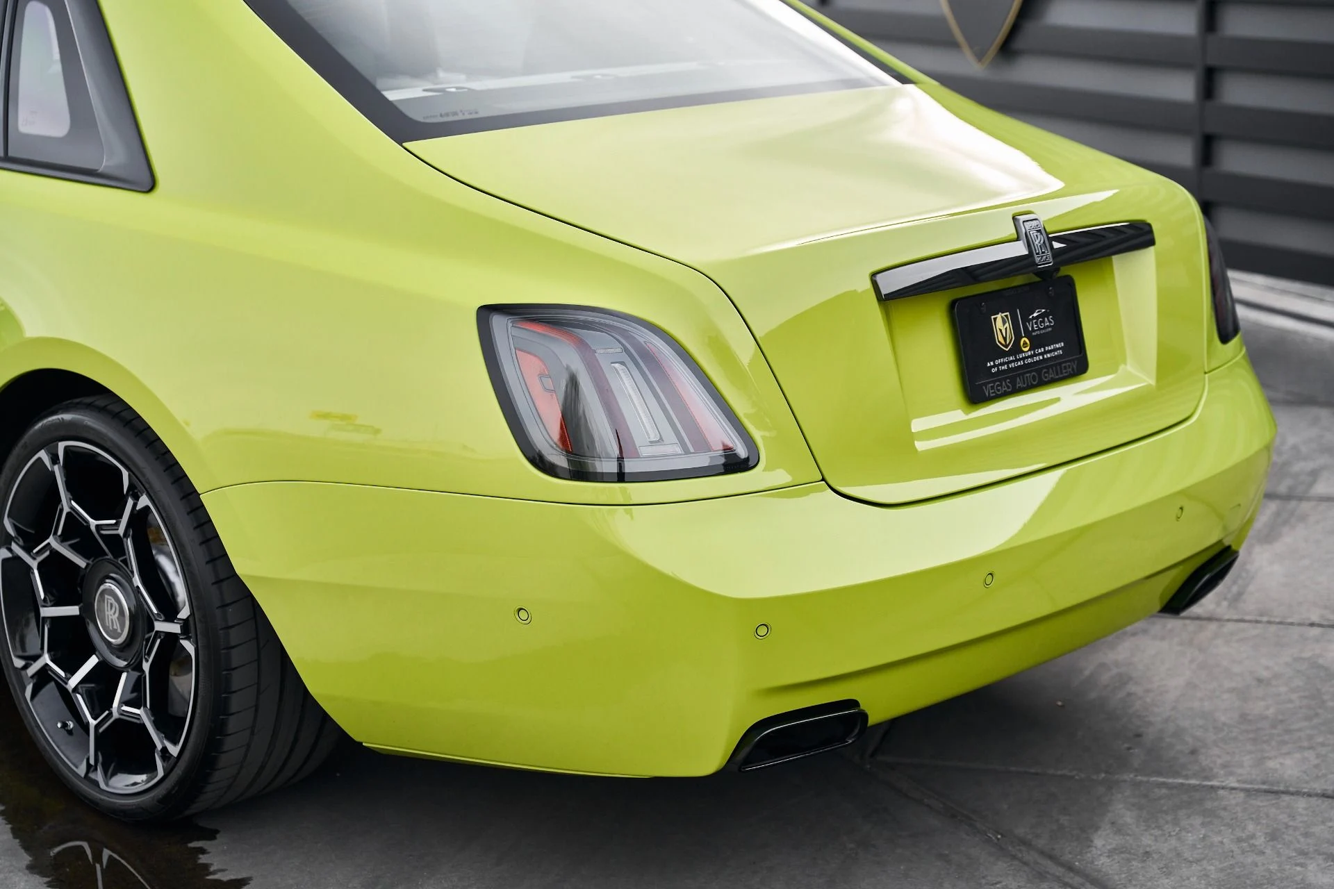 mph008_878219912_Used_2025_Rolls_Royce_Ghost_Black_Badge_1769049469_235a219b99