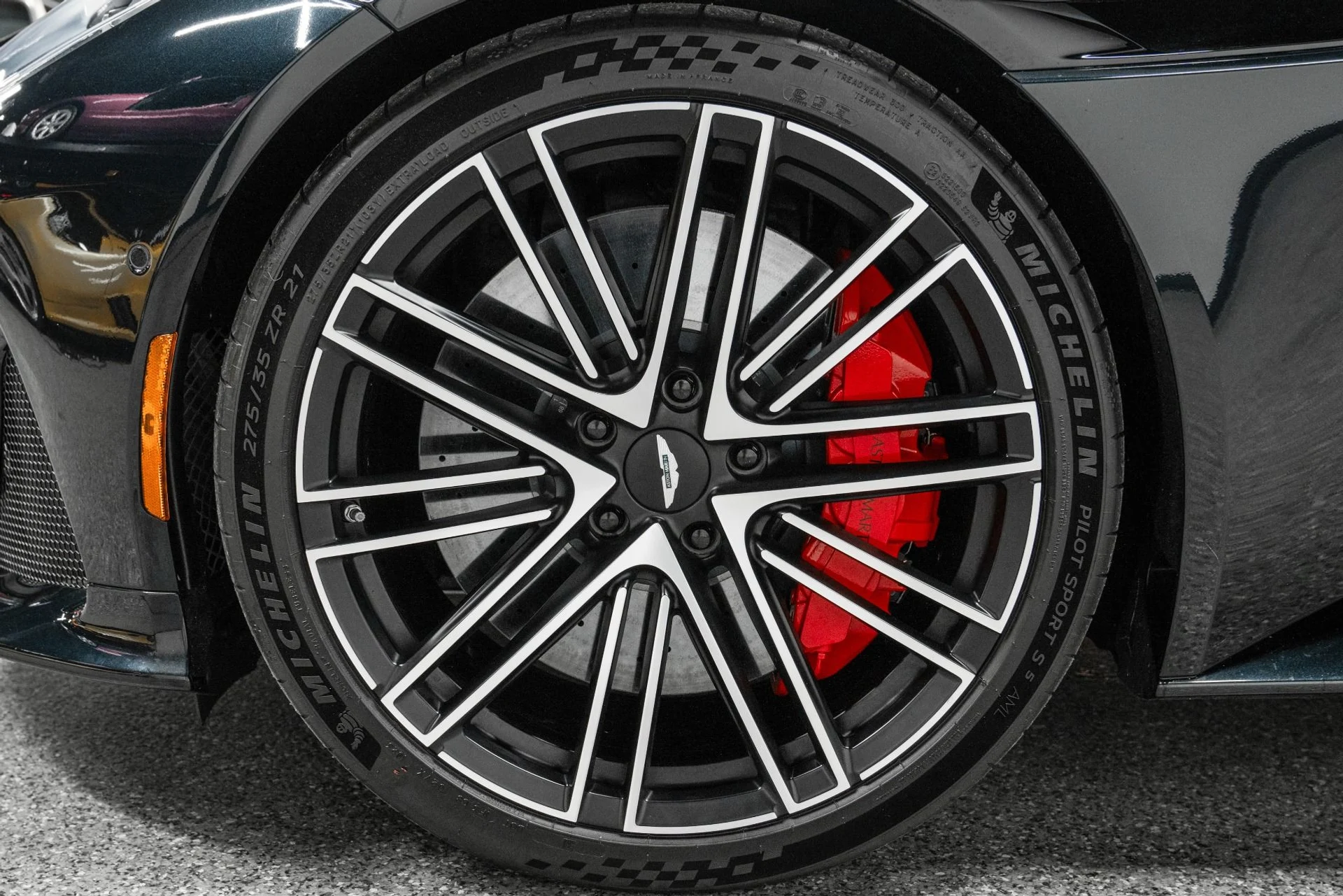 mph008_878818013_Used_2024_Aston_Martin_DB_12_V8_Special_Paint_Color_Bowers_and_Wilkins_Premium_Audio_Carbon_Brakes_1771535066_b7e4779f69