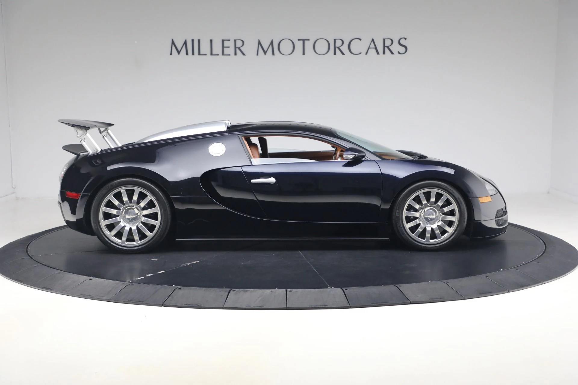 mph008_887092129_Used_2006_Bugatti_Veyron_164_daaac52a9d