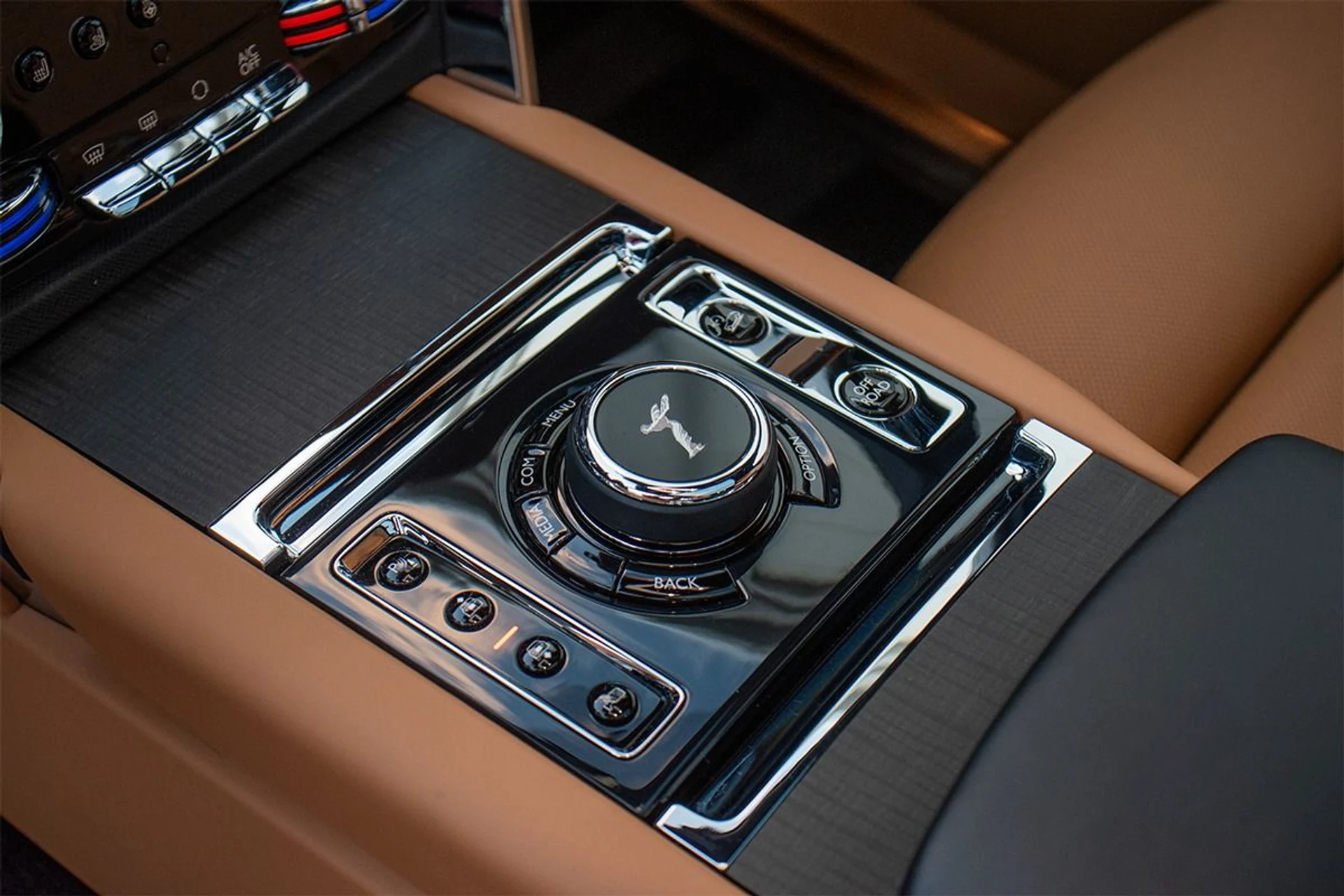 mph008_894422264_Used_2019_Rolls_Royce_Cullinan_1739029975_58ce109be1