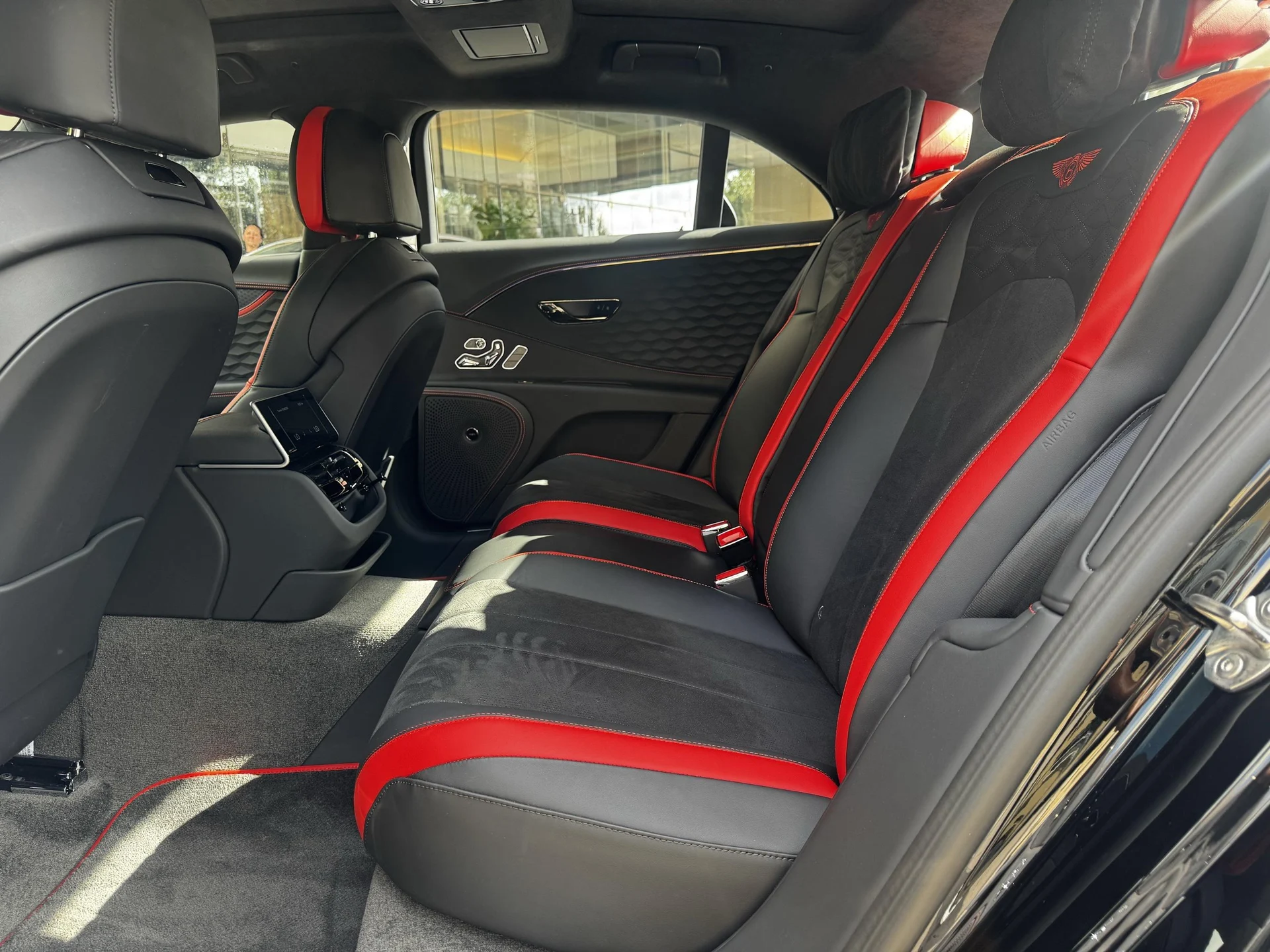 mph008_900324608_466936510_6903b361b55ceef97e8f1eb6_eb11e2c7b0