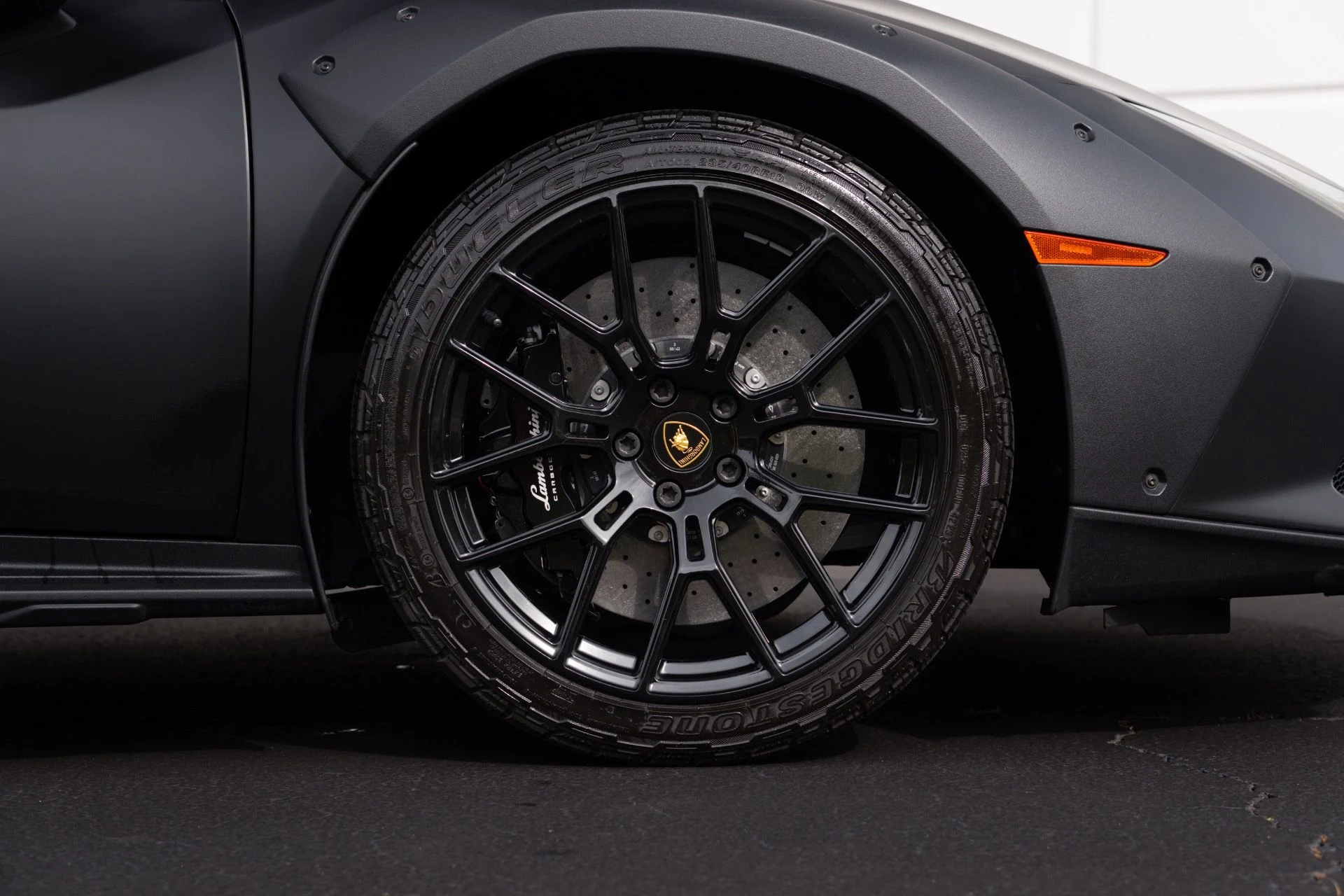 mph008_902245644_Used_2024_Lamborghini_Huracan_Sterrato_1775279061_4c440b25bd