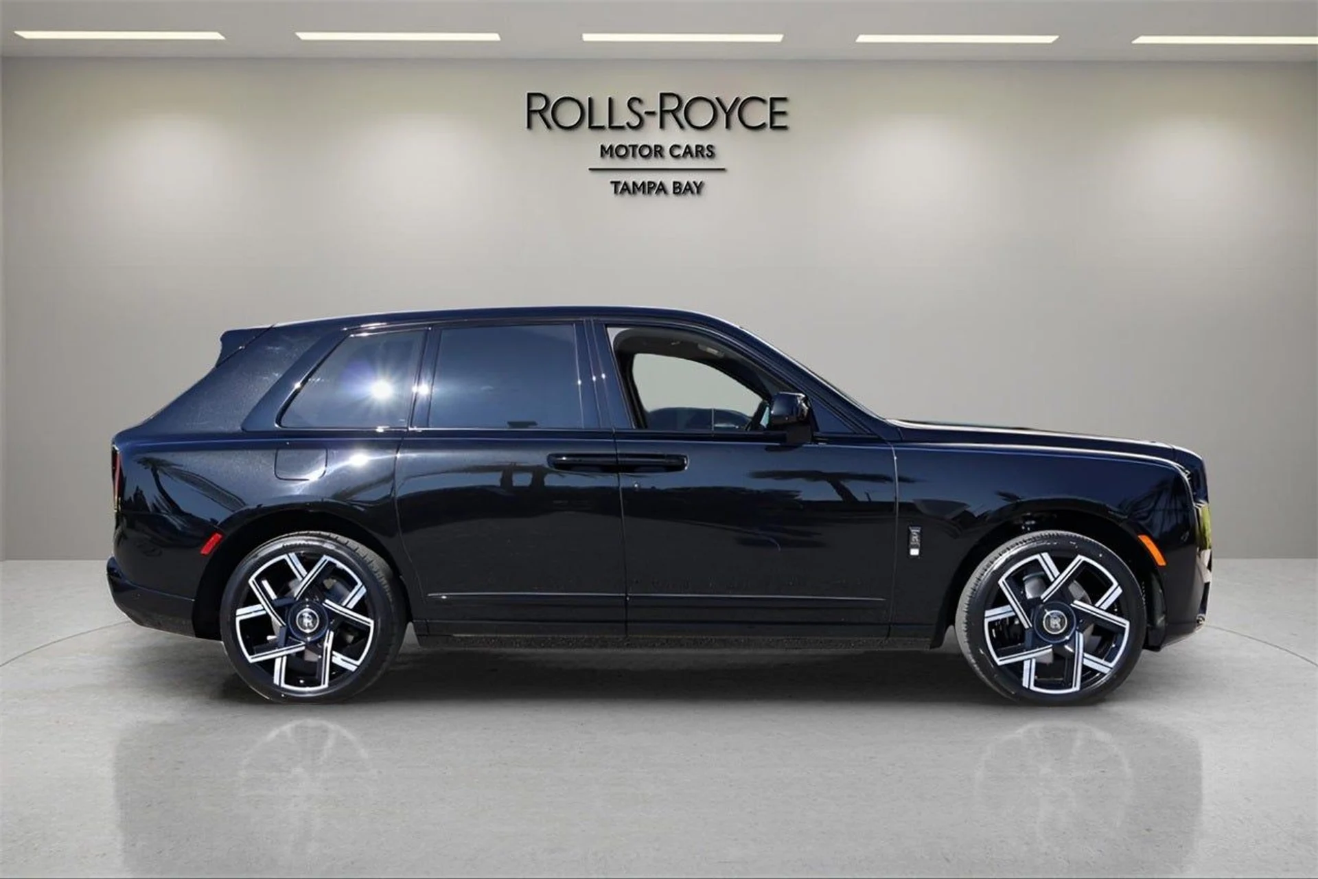 mph008_910992826_9_10942cc9ce