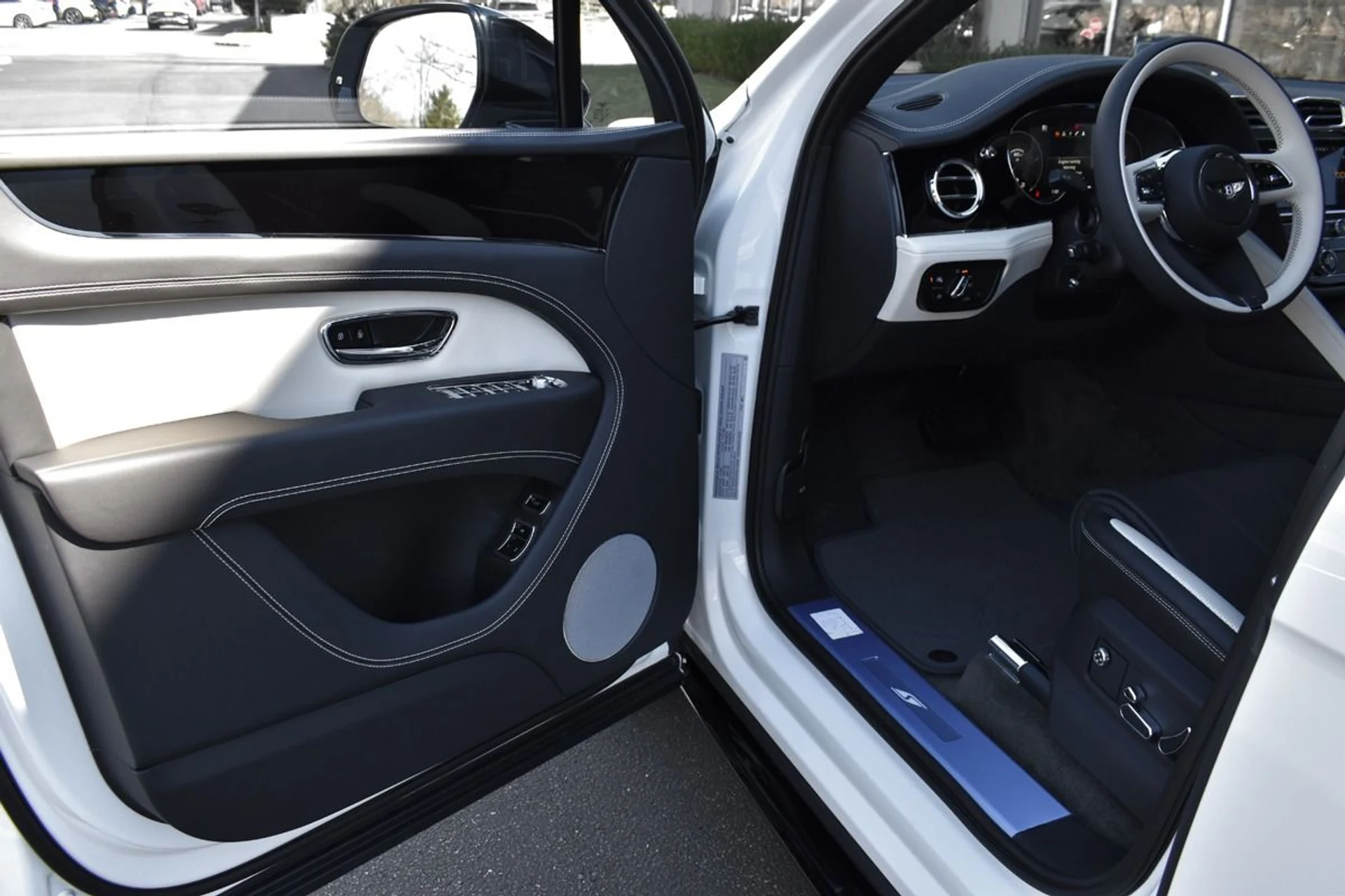 mph008_917970476_Used_2022_Bentley_Bentayga_S_V8_1768386239_e5a8db2a07