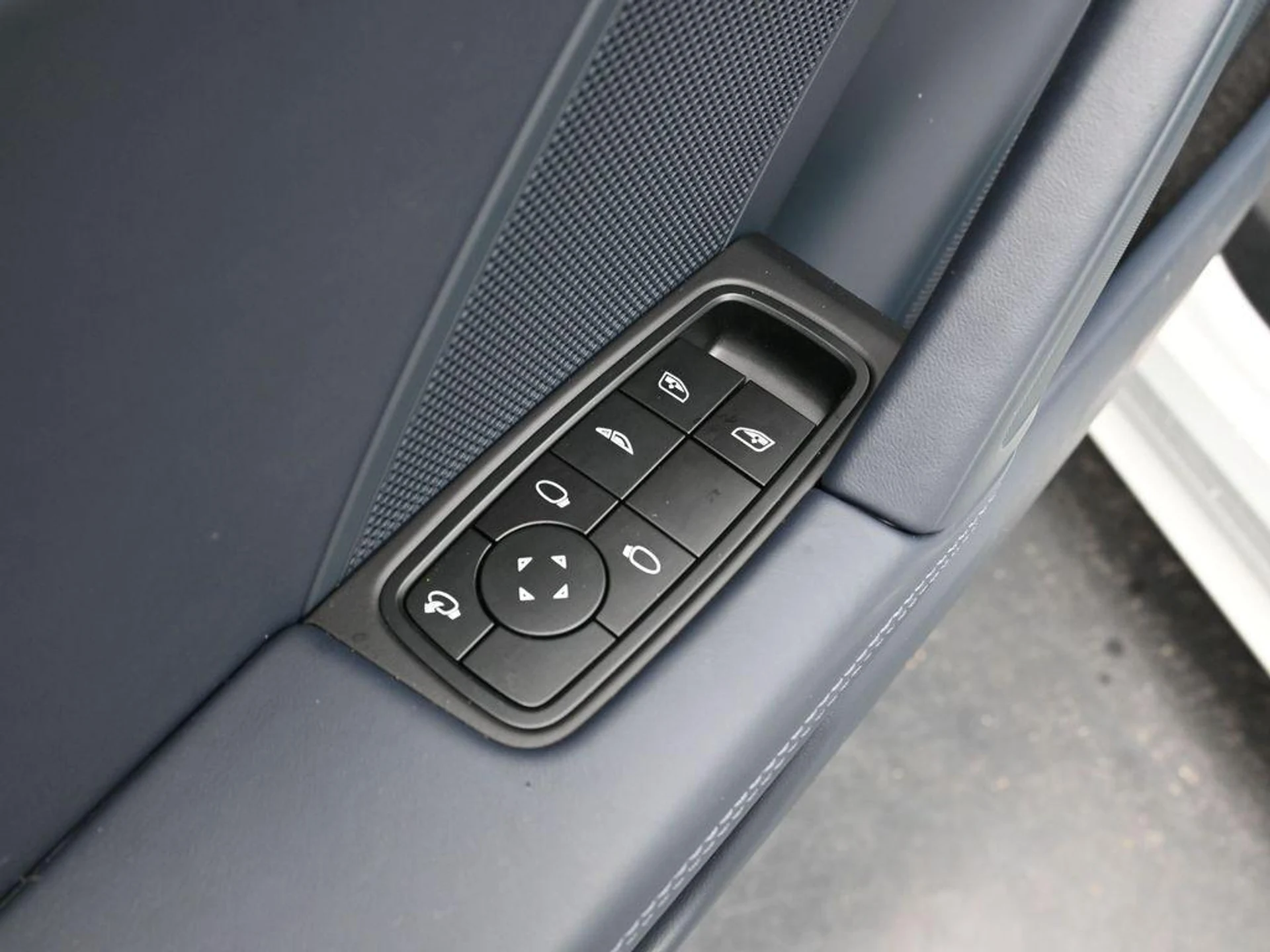 mph008_919212861_C_Oq_L_Fflmu_Fu_YYB_2d_Bty_Ozf_J84js_2d68e075f8