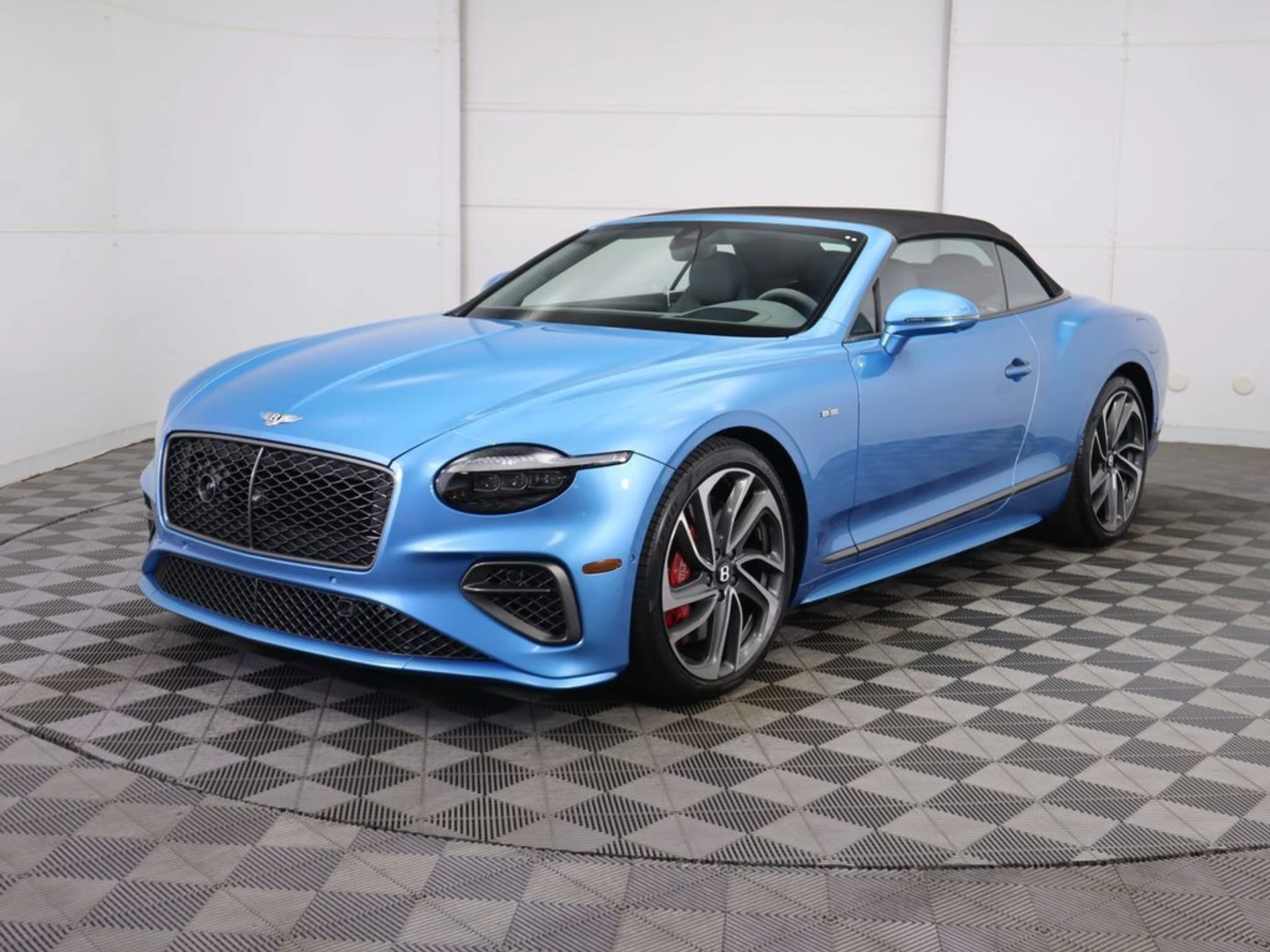 mph008_926497423_used_2025_bentley_continental_gtspeedconvertible_8119_22941730_9_1024_b9c67276dc