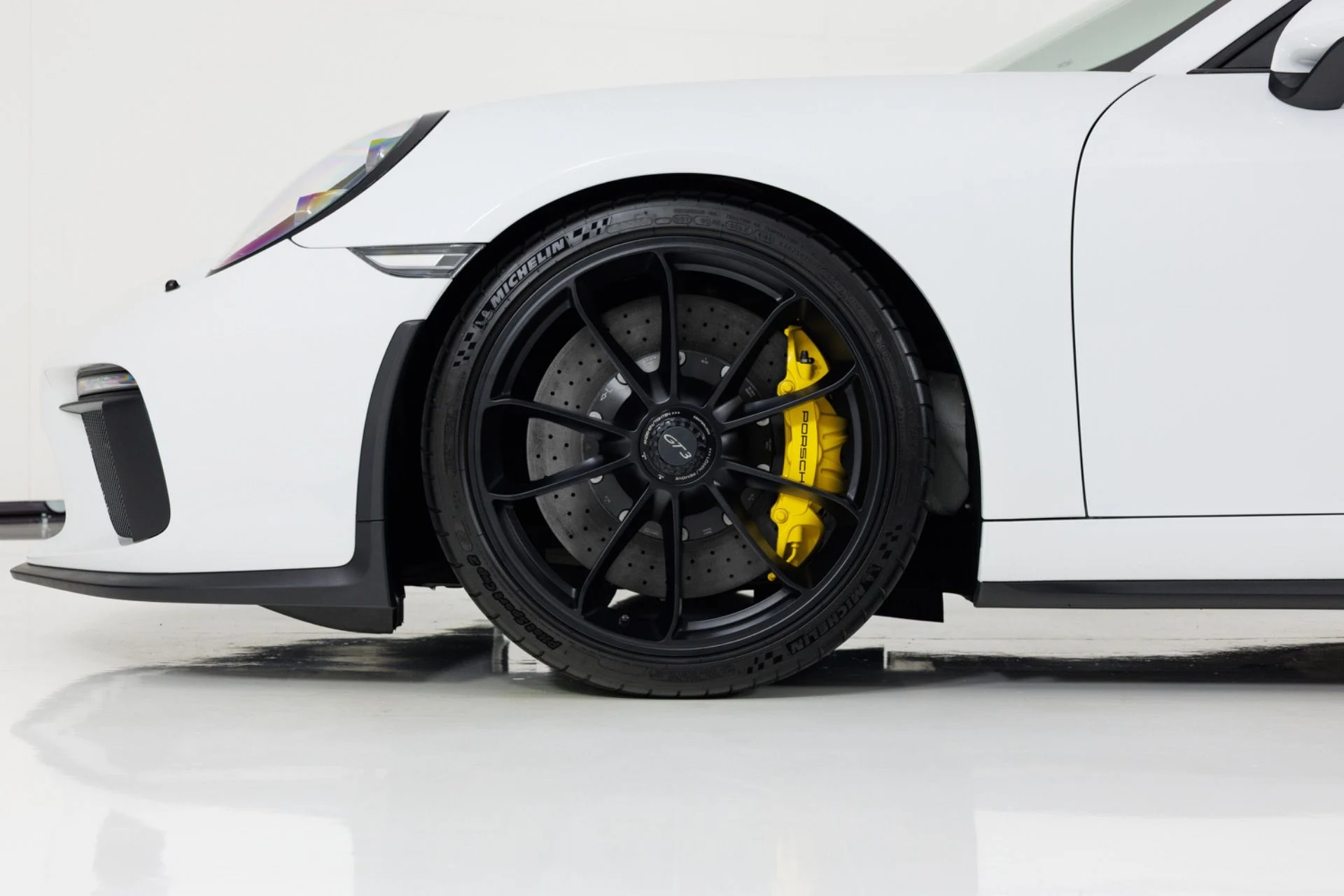 mph008_928975319_Used_2018_Porsche_911_GT_3_1782317492_058b84cb62