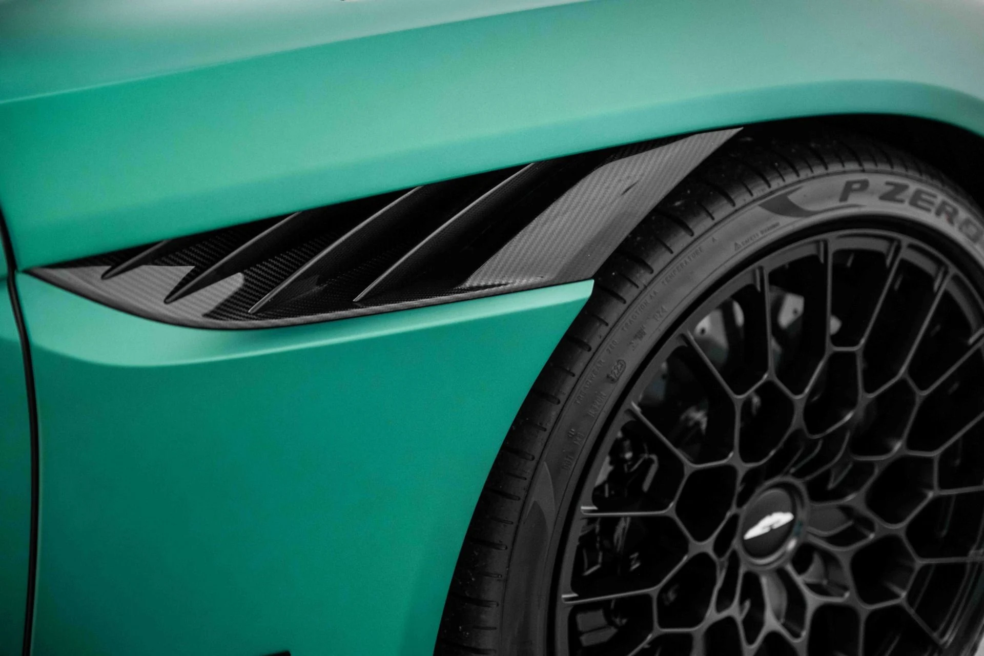 mph008_935250878_Used_2023_Aston_Martin_DBS_770_Ultimate_1701899330_250748a142