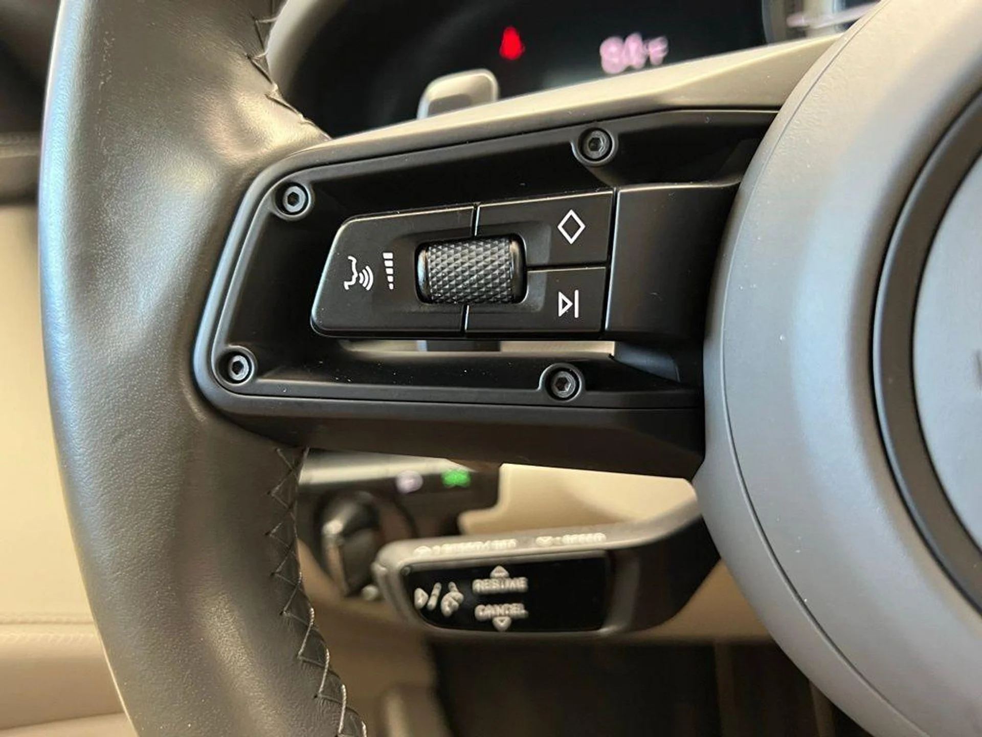 mph008_937146096_rw_Sa_Q82os0_MIW_Lg9c_Rpw9c3_AC_4w_3ad346ed9e