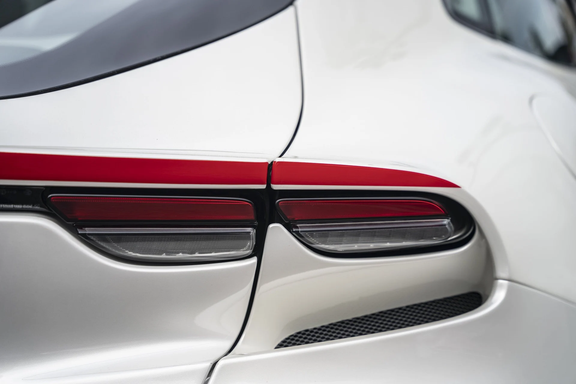 mph008_95626375_b2db0d838446494ba19d8f4b48f5cb9b_184d2022e2