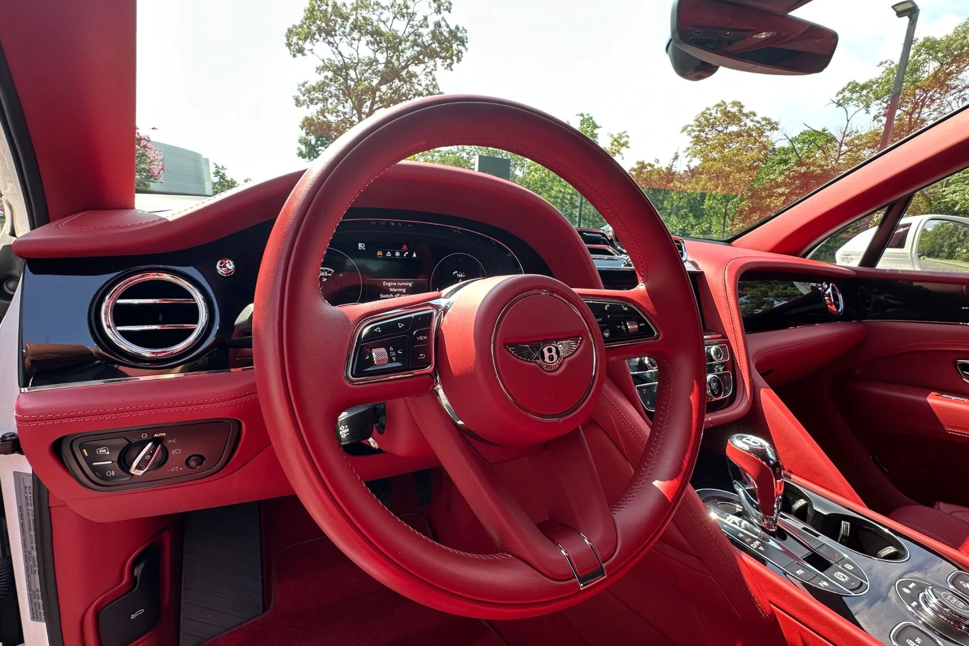 mph008_957694820_Used_2022_Bentley_Bentayga_V8_1786356429_49231a7245