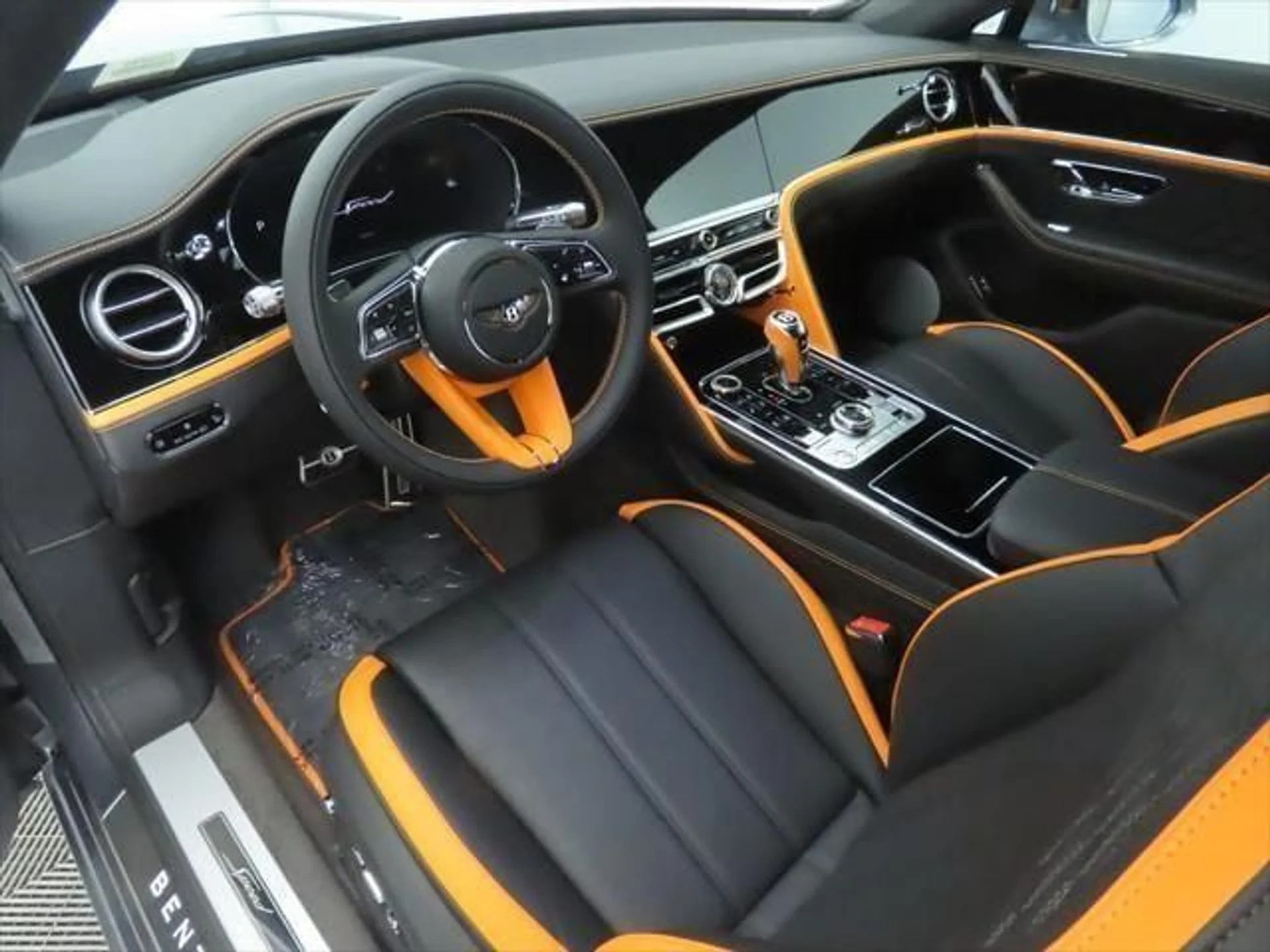 mph008_973141251_used_2025_bentley_flying_spur_speedsedan_8119_23018472_9_640_f1fee0bfb6