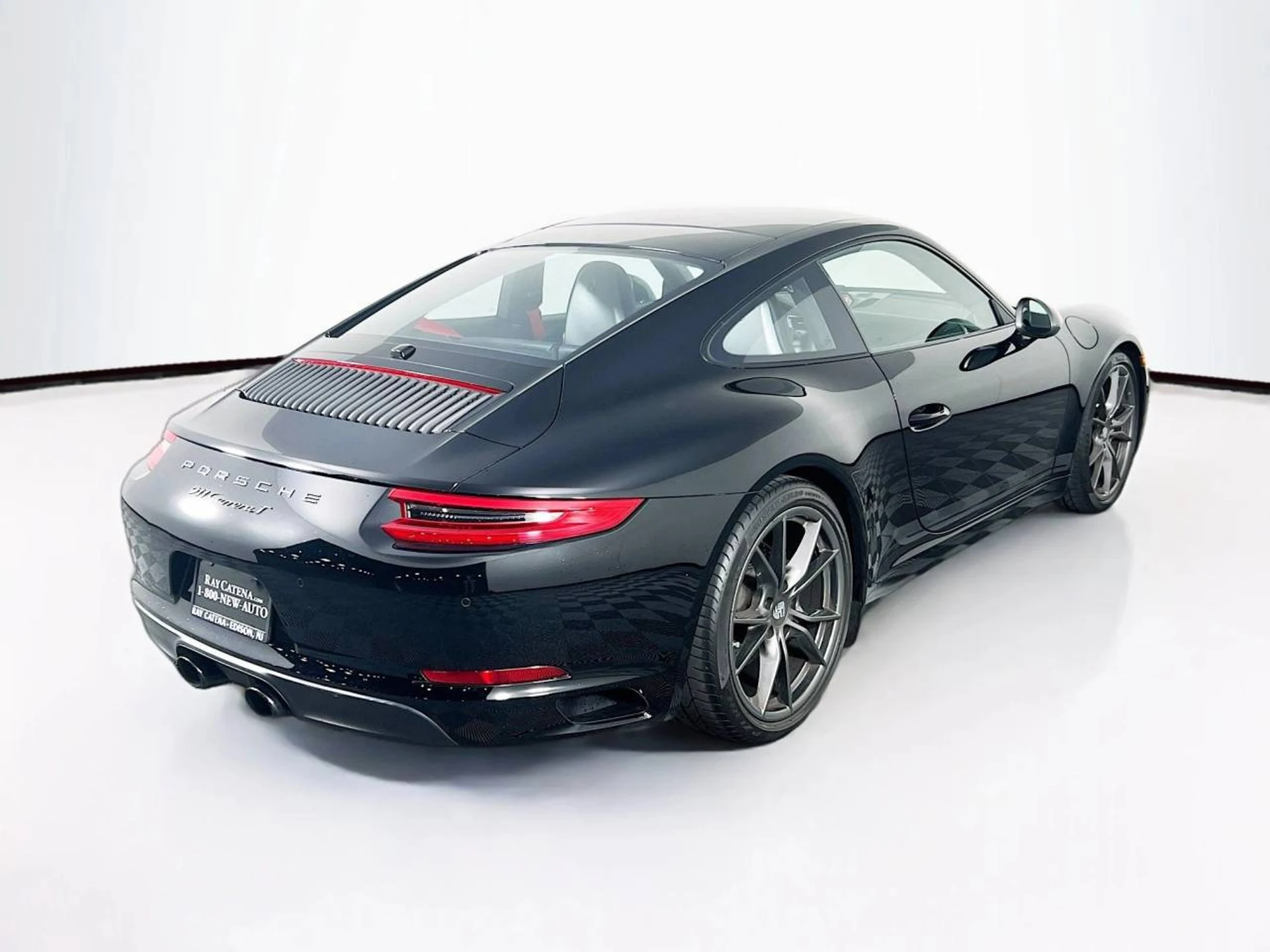 mph008_976648080_1280_10200d6f11