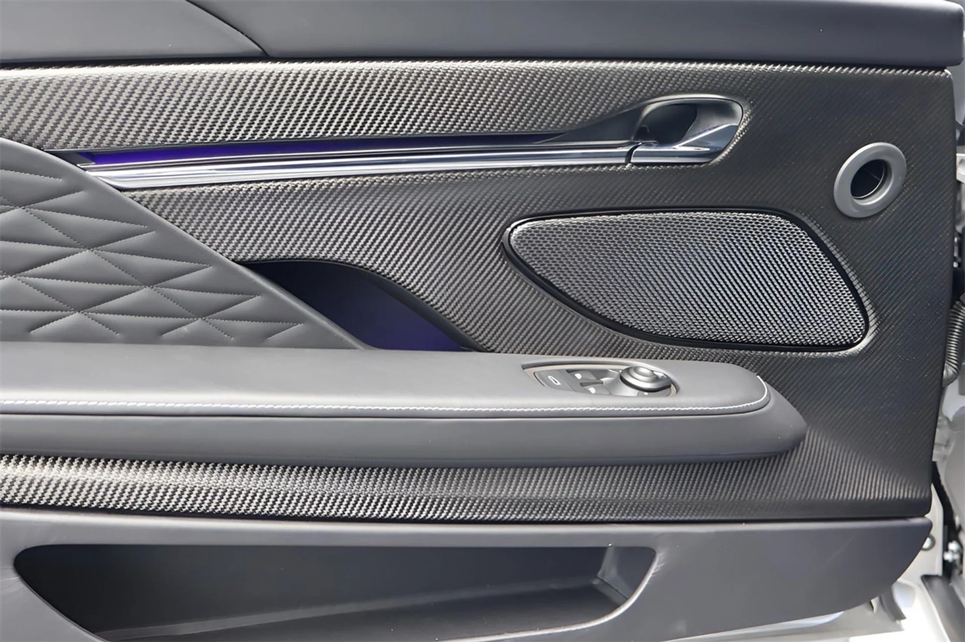 mph008_977190397_9_13d15a884f