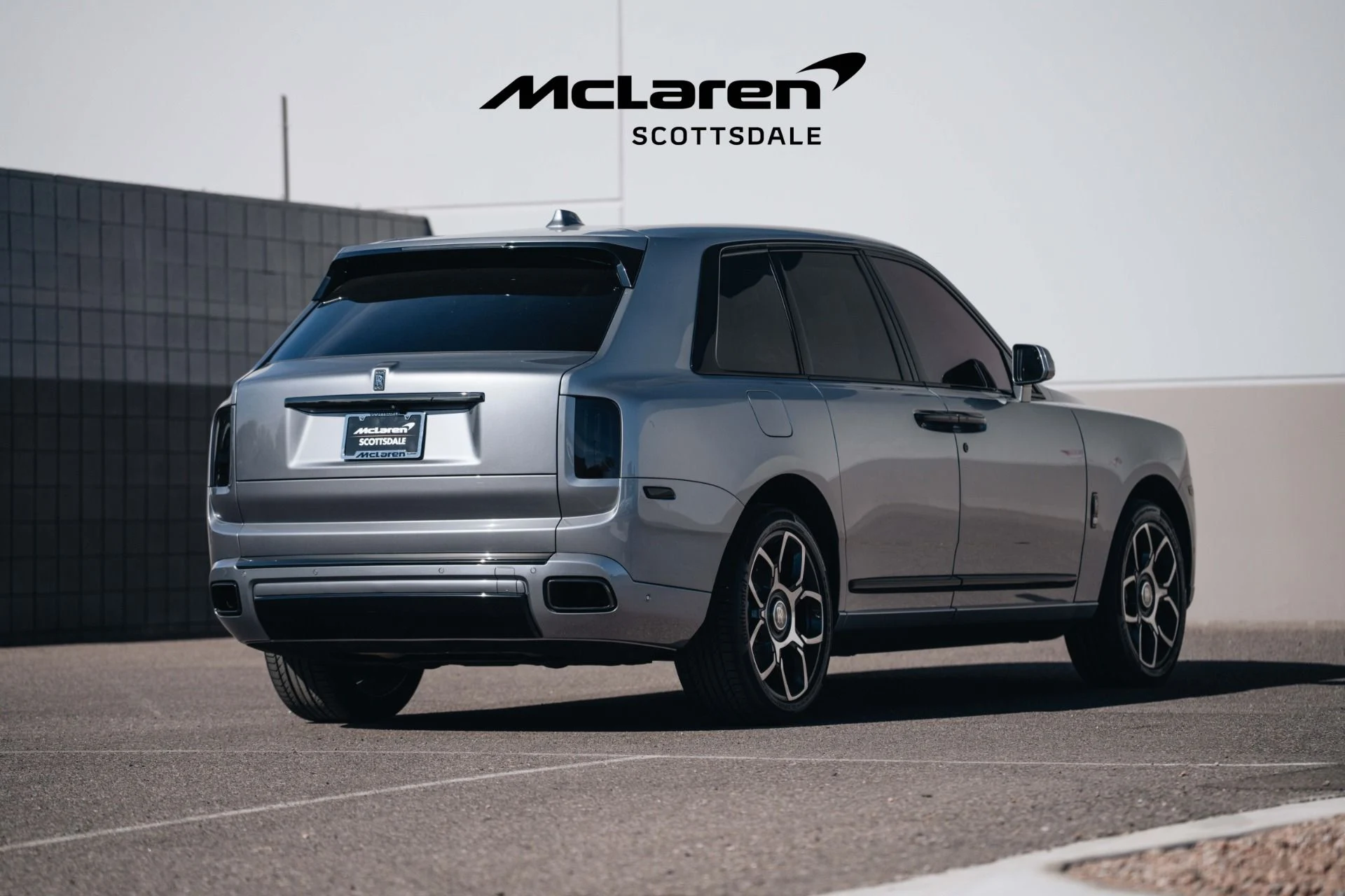 mph008_977415690_Used_2023_Rolls_Royce_CULLINAN_1732171219_da27e01d50