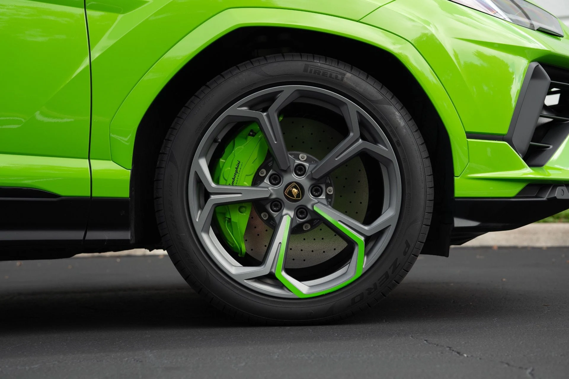 mph008_978885010_Used_2023_Lamborghini_Urus_S_1758835388_6b78593cb8