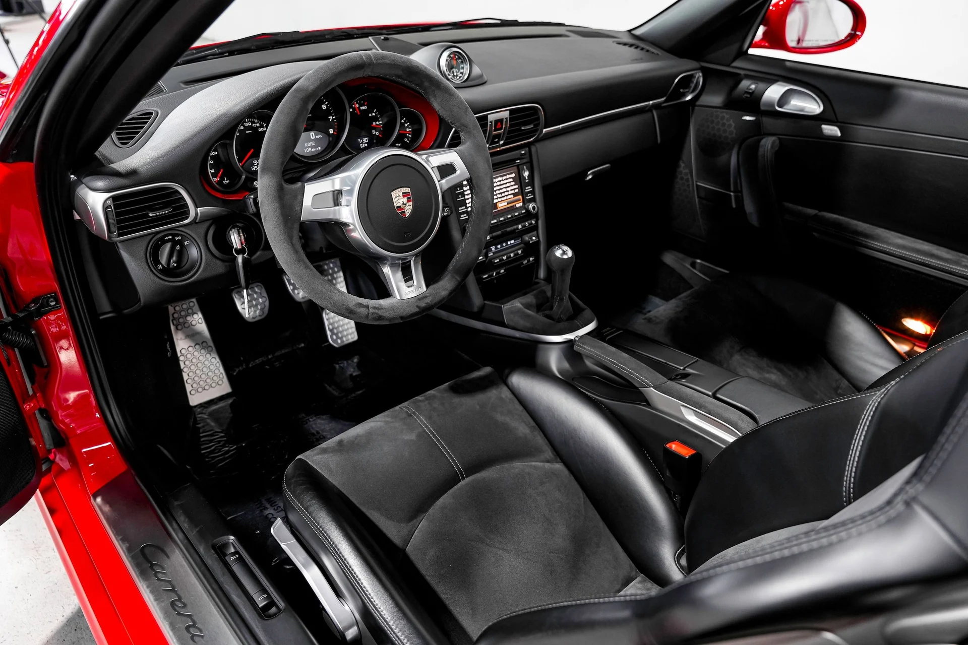 mph008_987913552_6fdc1a2f15aa879794f838e8cc23c103x_72b12c8908