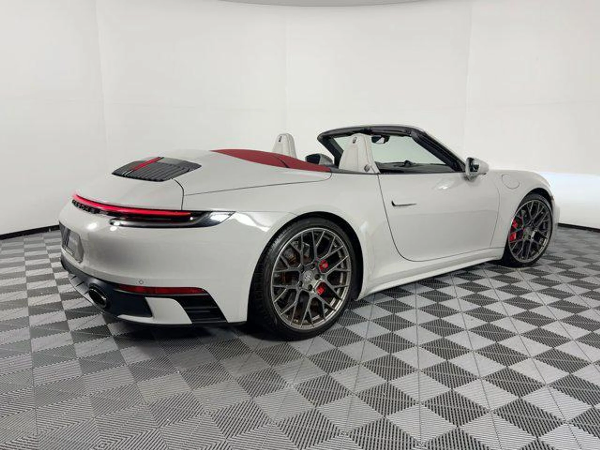 mph008_989308524_BK_Py65_YT_Mdd_X_G170_Ckp_henm0_3a368eb3e0