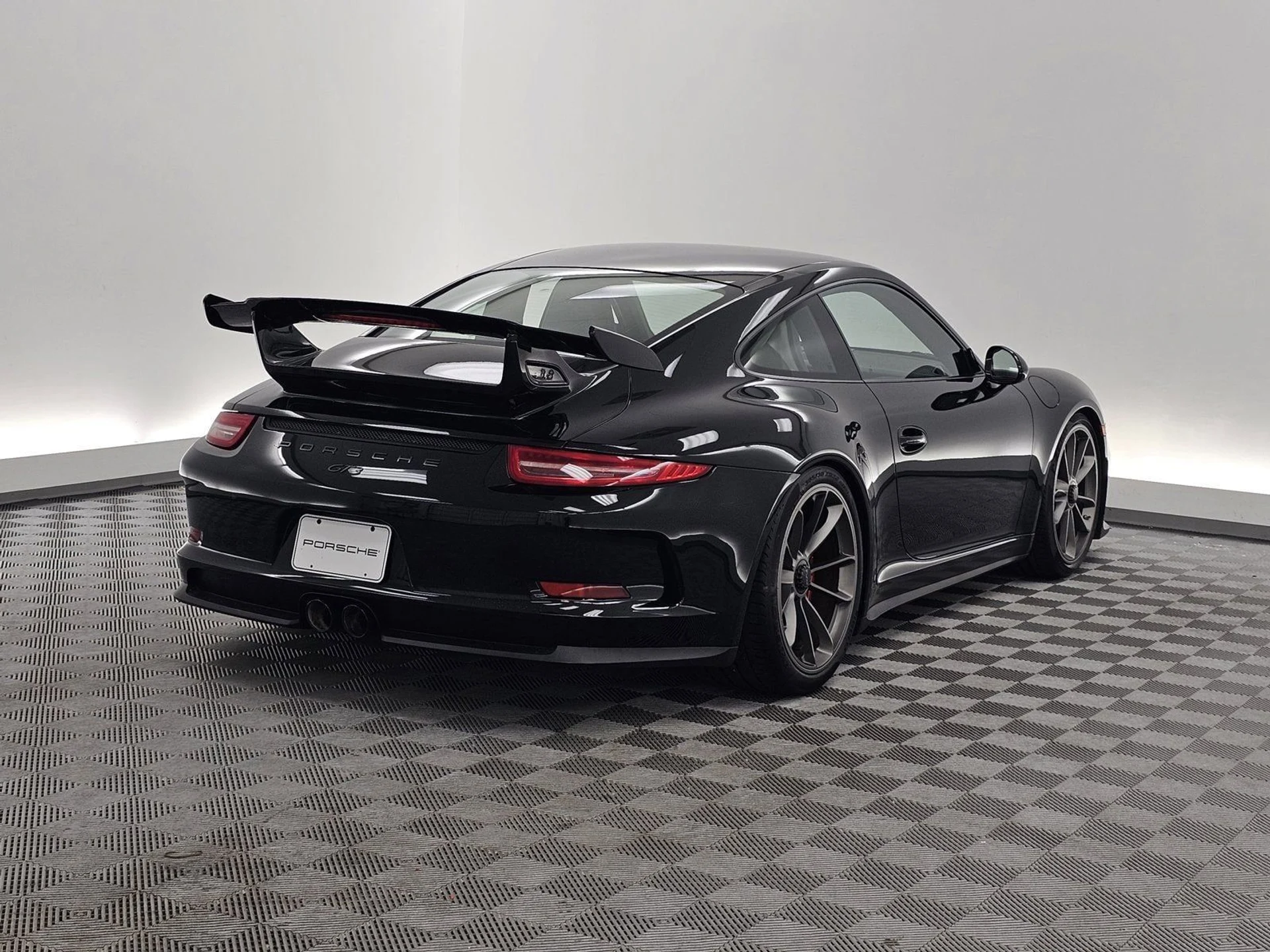 mph008_994877758_af7356527885bca9312bb5191e984154x_99635e4733