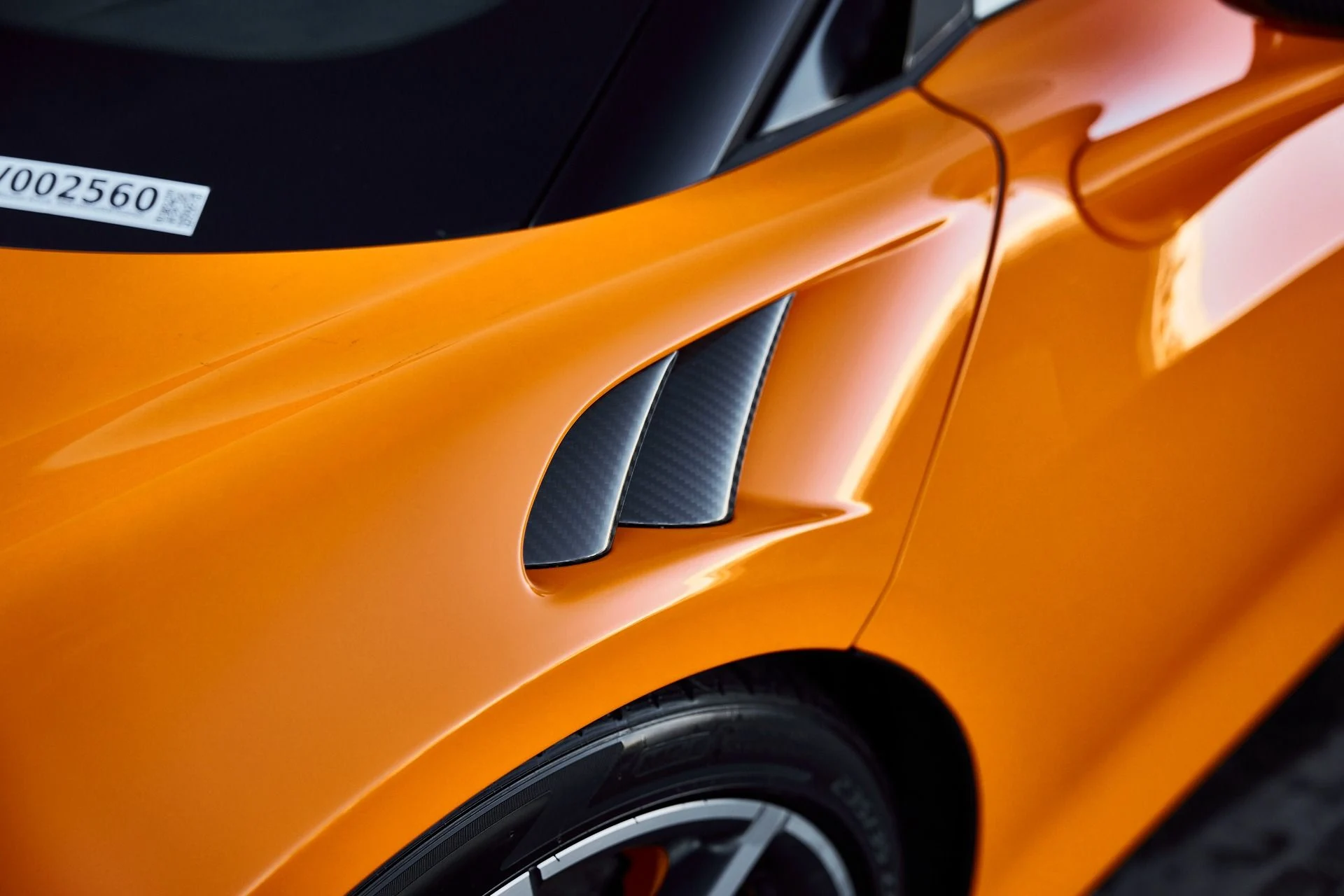 mph009_1005119738_Used_2025_Mc_Laren_Artura_Performance_1769481793_2e455635a8