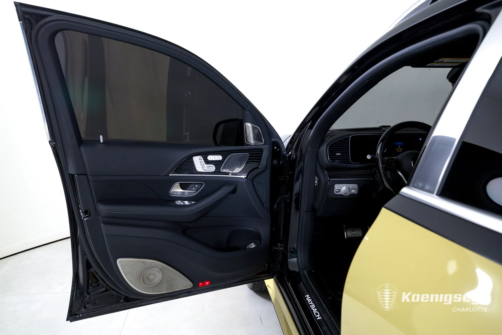 mph009_1012783584_Used_2024_Mercedes_Benz_GLS_Mercedes_Maybach_GLS_600_4_MATIC_1760990525_9e6e7ae7c1