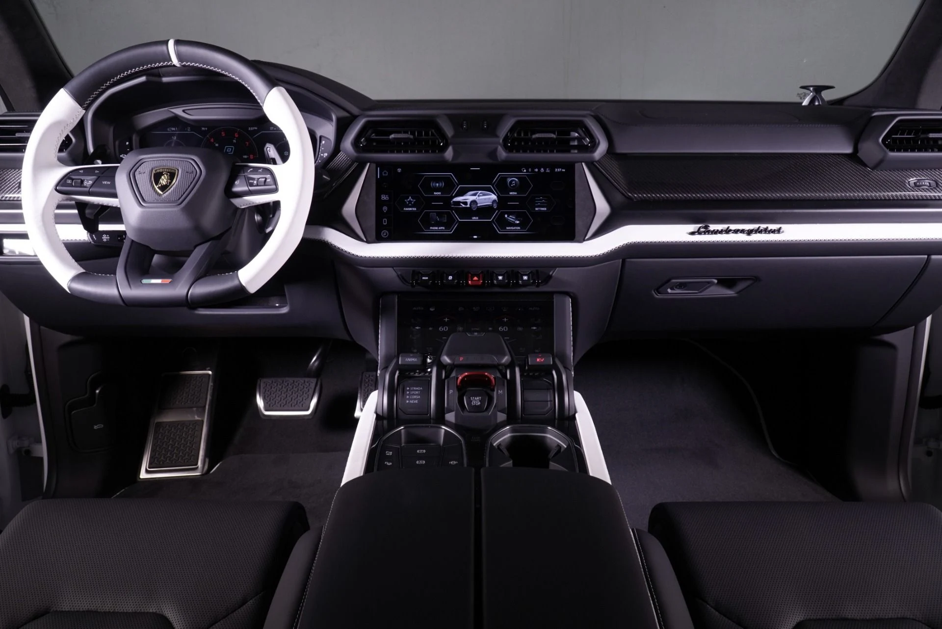 mph009_1015404514_New_2025_Lamborghini_Urus_SE_1760546686_0741fcde98