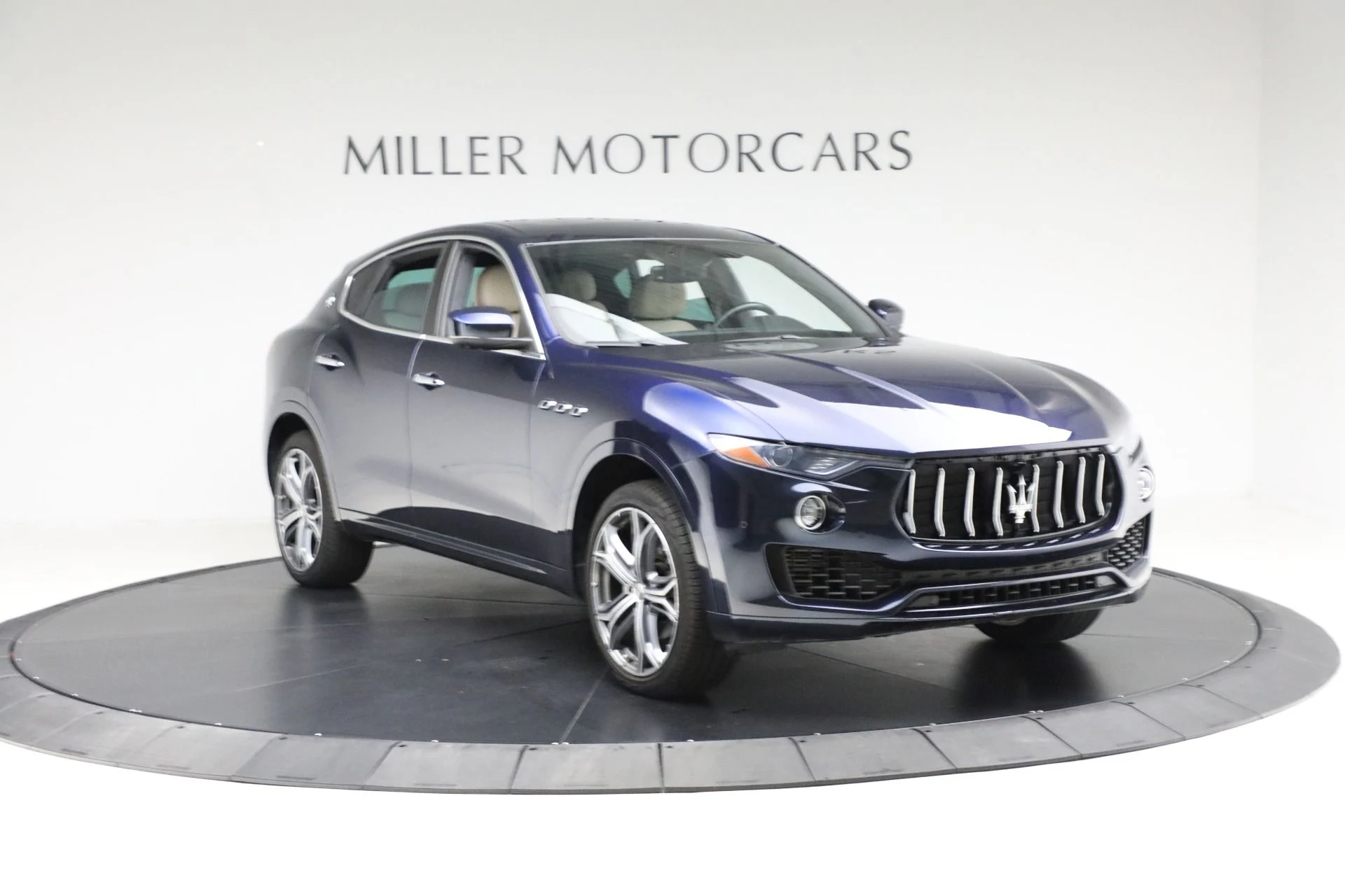 mph009_1020156424_Used_2019_Maserati_Levante_1763071914_e93a077215