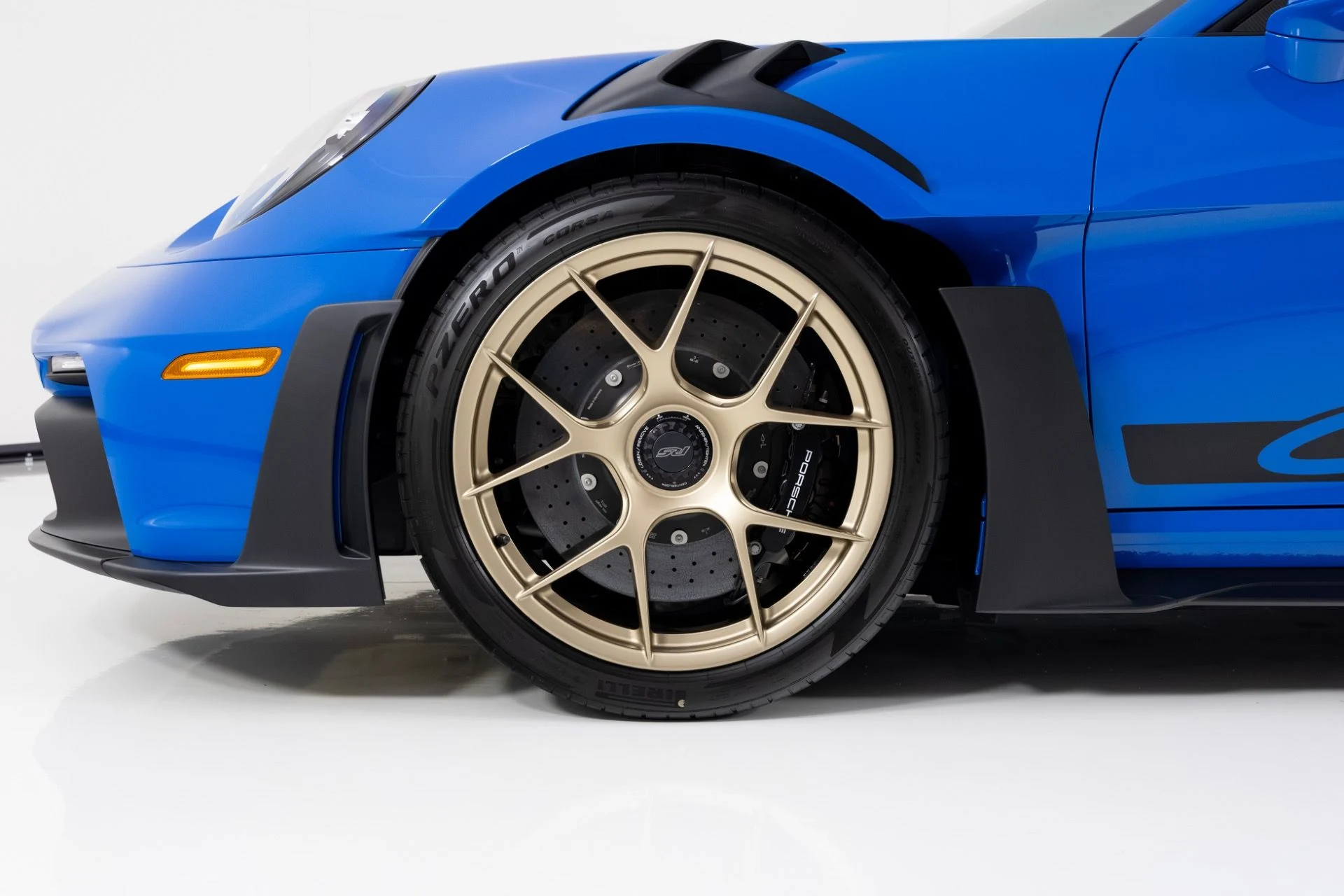 mph009_1021789484_Used_2025_Porsche_911_GT_3_RS_1765482737_f18cc7e2c5