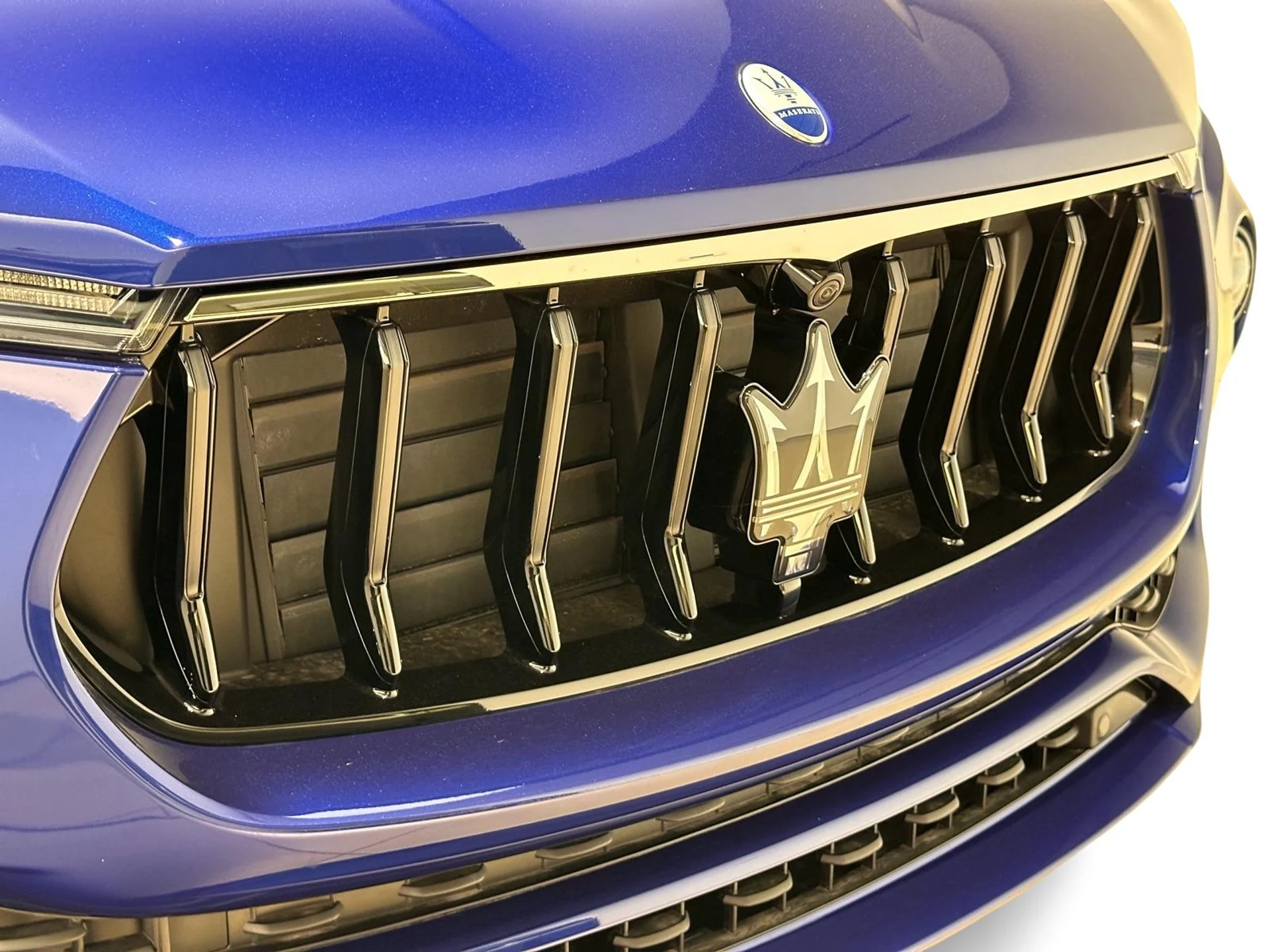 mph009_1039310940_New_2024_Maserati_Levante_GT_1753160737_bf64180038