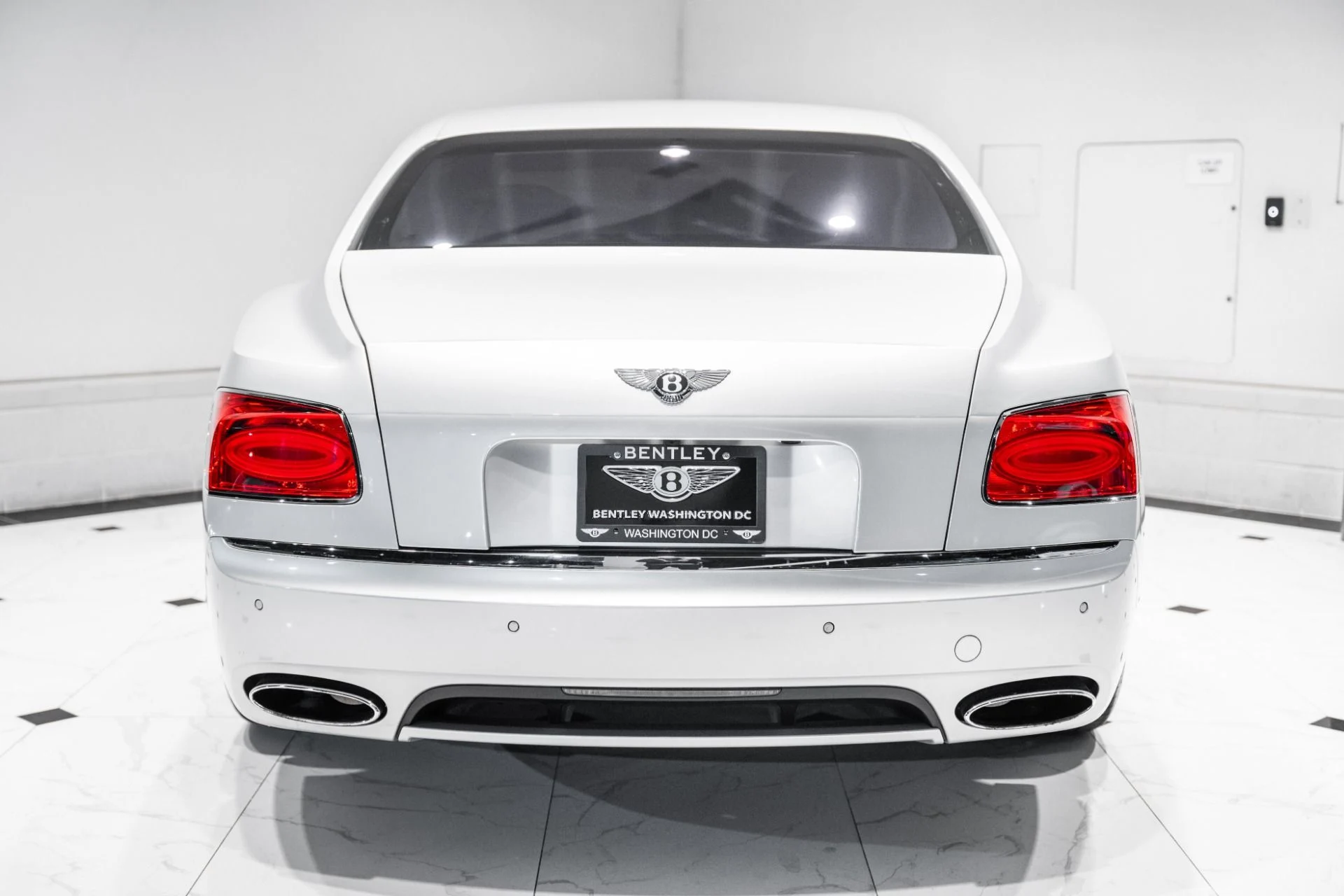 mph009_1039416238_Used_2014_Bentley_Flying_Spur_1764428362_472545cff1